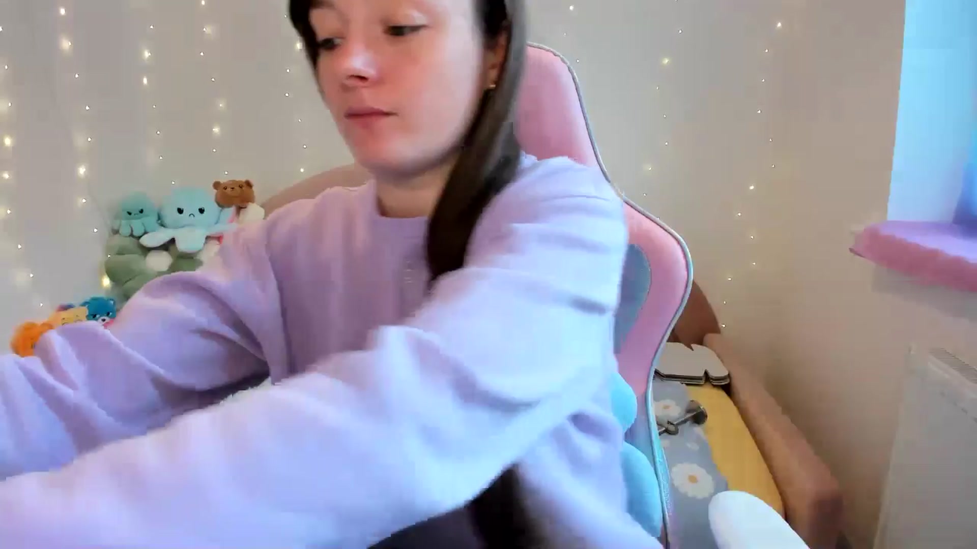 Gallery image thumbnail from JessieBear_'s myfreecams stream on, 10/18/2024, 14:20 image 15 of 20