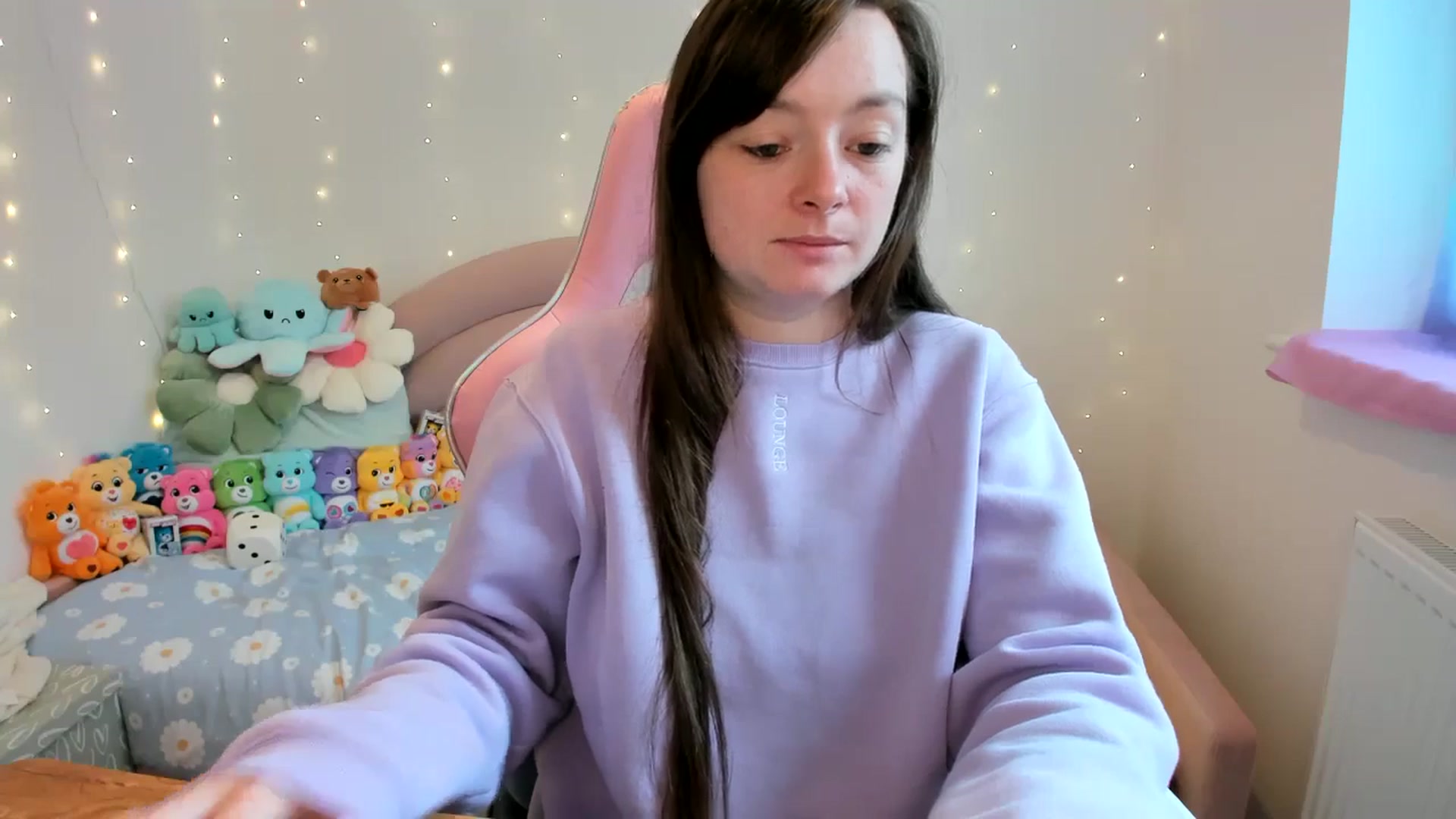 Gallery image thumbnail from JessieBear_'s myfreecams stream on, 10/18/2024, 14:20 image 10 of 20