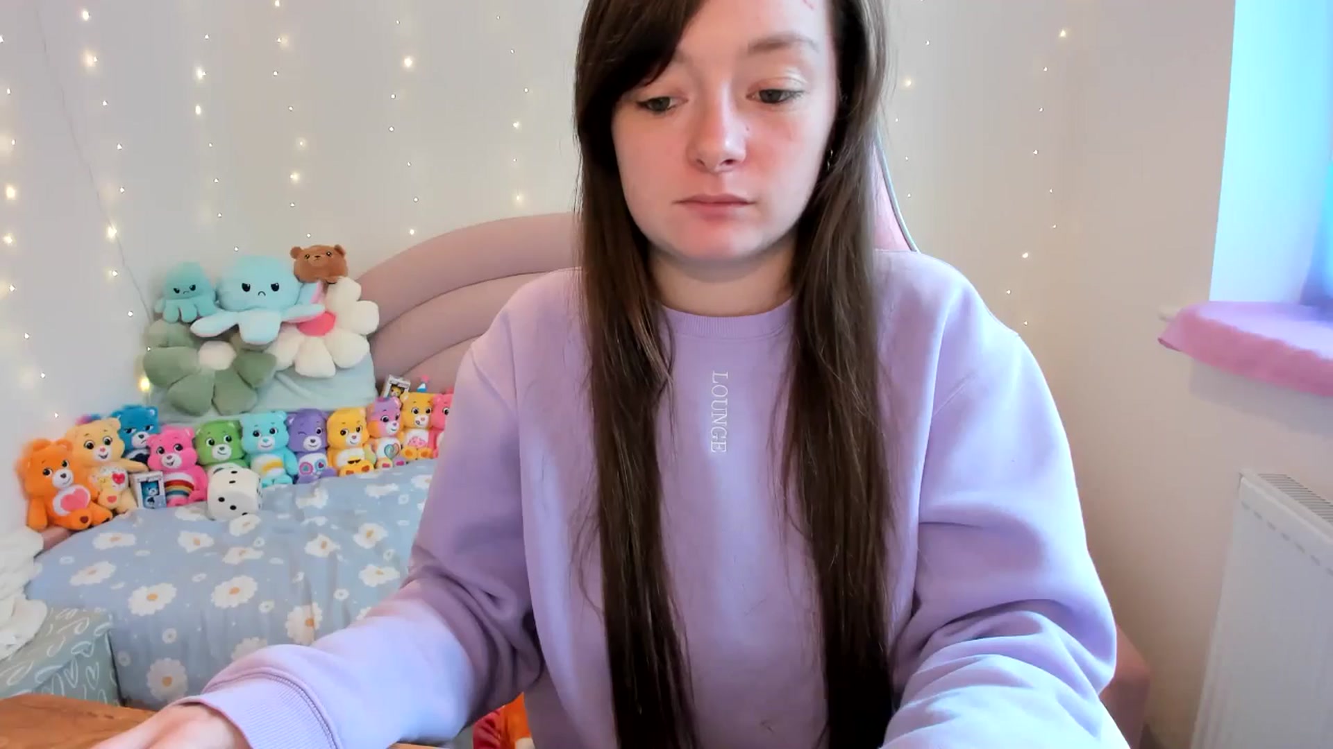 Gallery image thumbnail from JessieBear_'s myfreecams stream on, 10/18/2024, 14:20 image 2 of 20