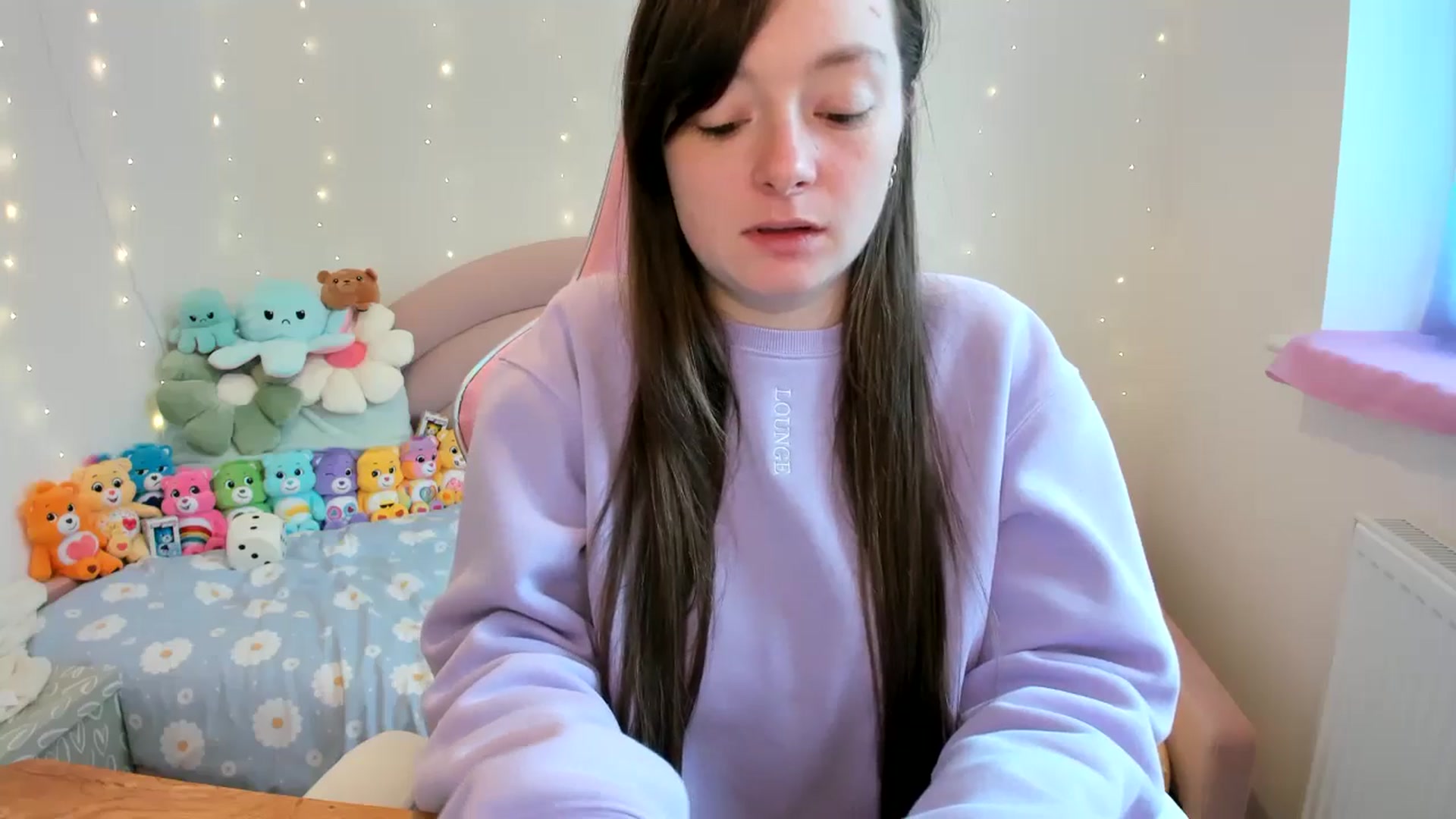 Gallery image thumbnail from JessieBear_'s myfreecams stream on, 10/18/2024, 14:20 image 5 of 20
