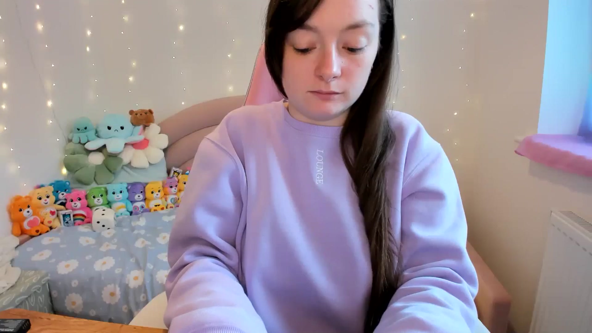 Gallery image thumbnail from JessieBear_'s myfreecams stream on, 10/18/2024, 14:20 image 16 of 20