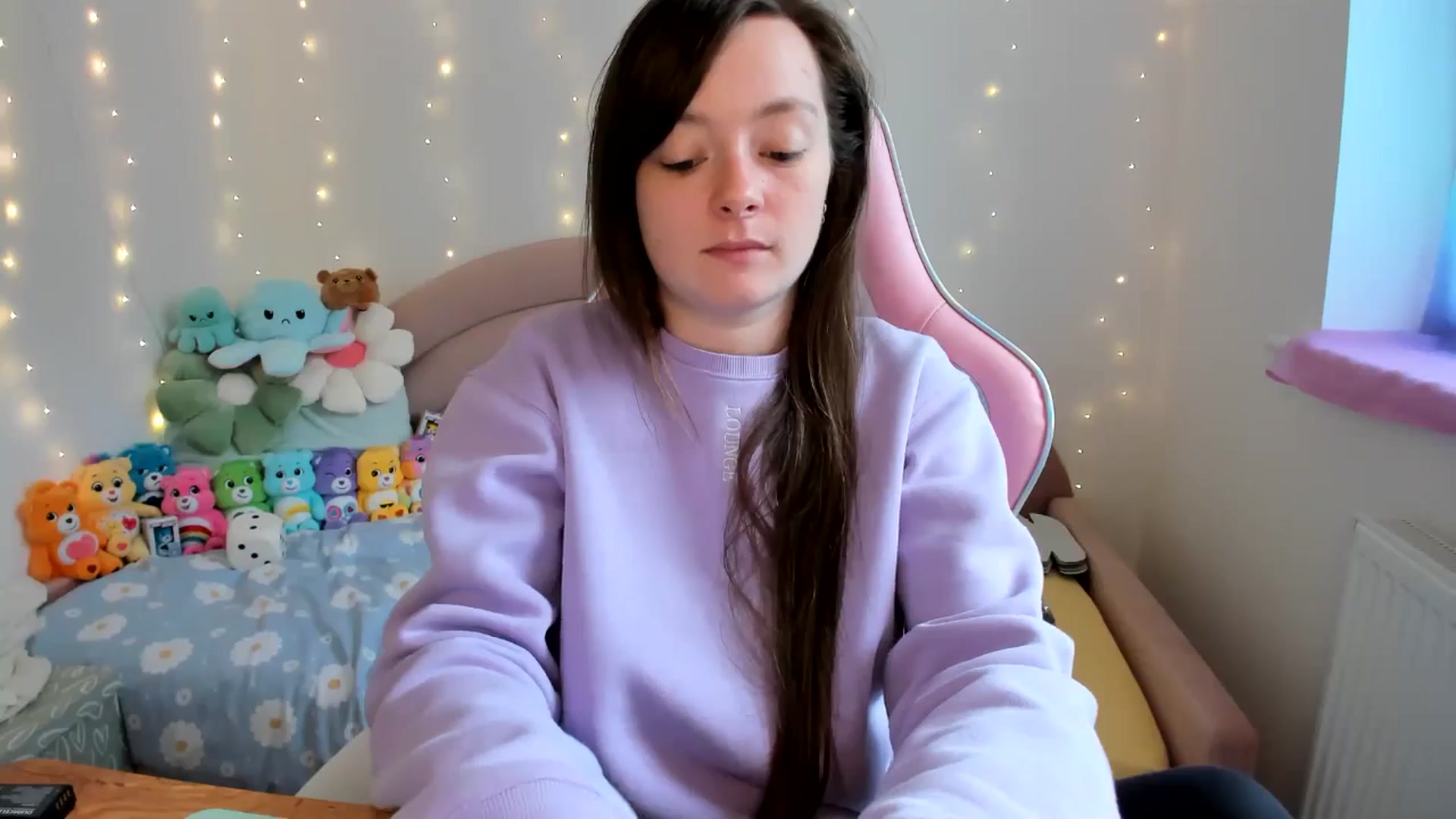 Gallery image thumbnail from JessieBear_'s myfreecams stream on, 10/18/2024, 15:00 image 11 of 20
