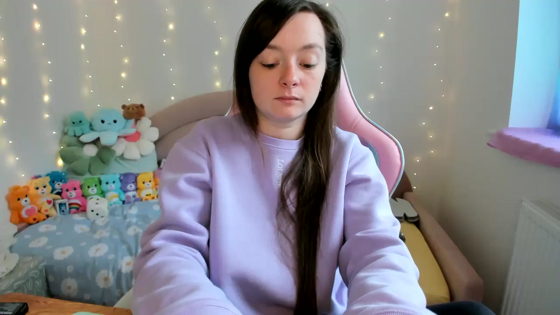 Gallery image thumbnail from JessieBear_'s myfreecams stream on, 10/18/2024, 15:00 image 14 of 20