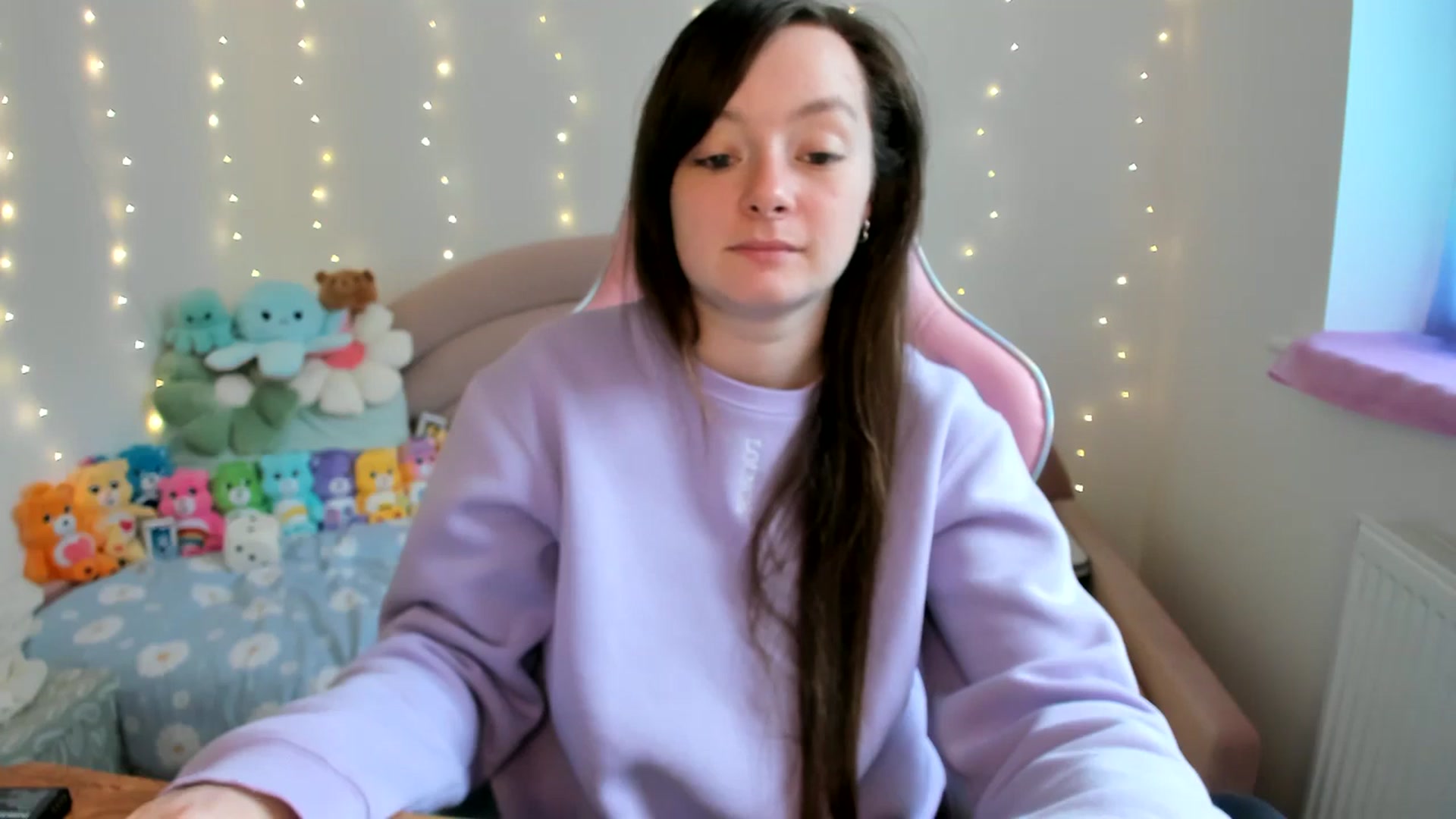 Gallery image thumbnail from JessieBear_'s myfreecams stream on, 10/18/2024, 15:00 image 16 of 20