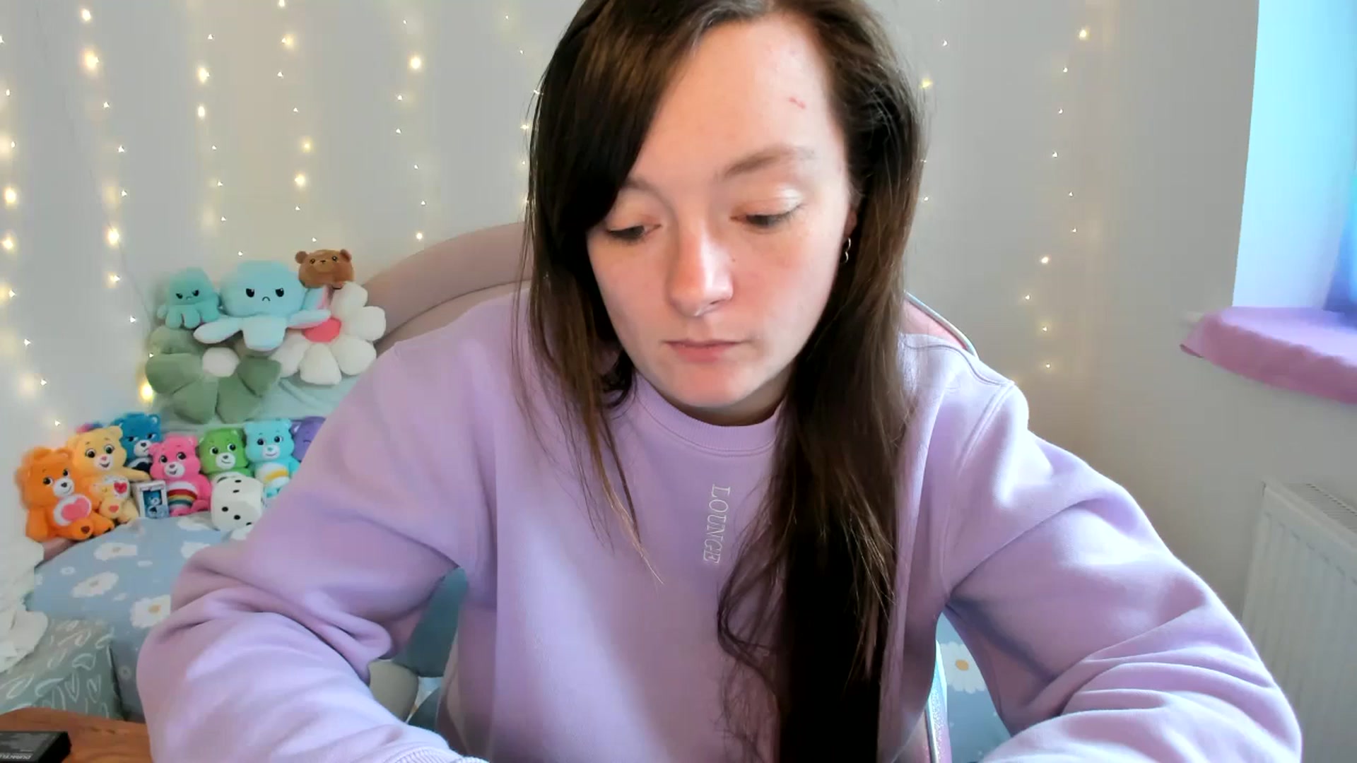 Gallery image thumbnail from JessieBear_'s myfreecams stream on, 10/18/2024, 15:00 image 18 of 20
