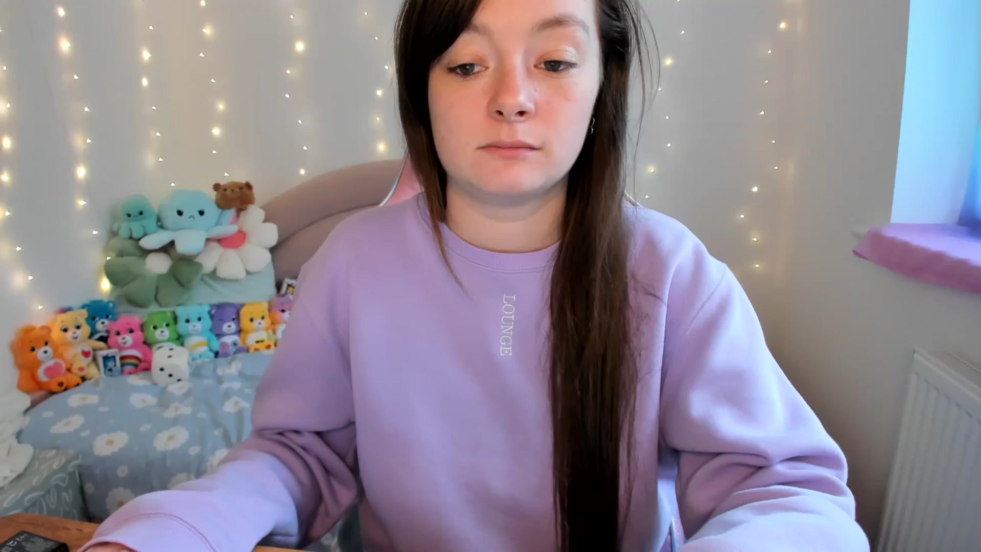 Gallery image thumbnail from JessieBear_'s myfreecams stream on, 10/18/2024, 16:58 image 1 of 20