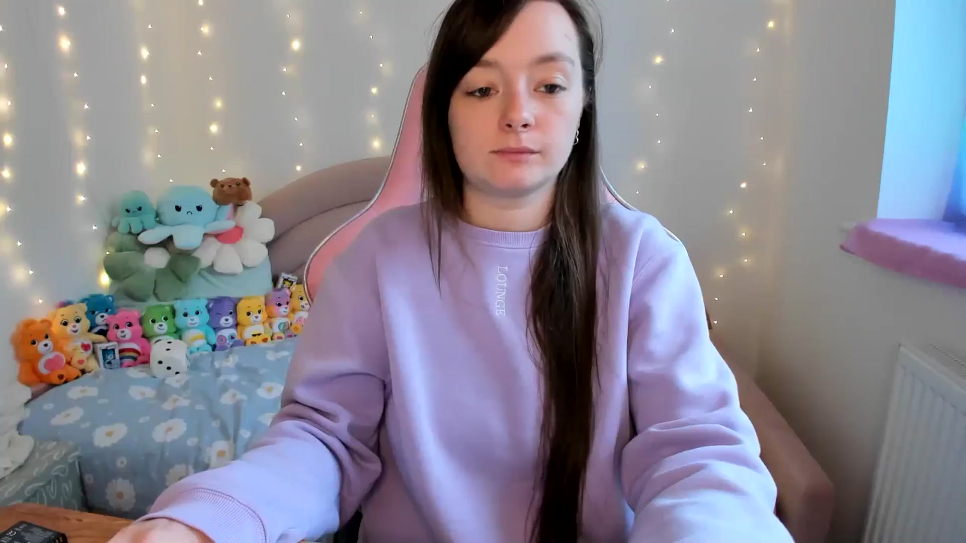 Gallery image thumbnail from JessieBear_'s myfreecams stream on, 10/18/2024, 16:58 image 9 of 20