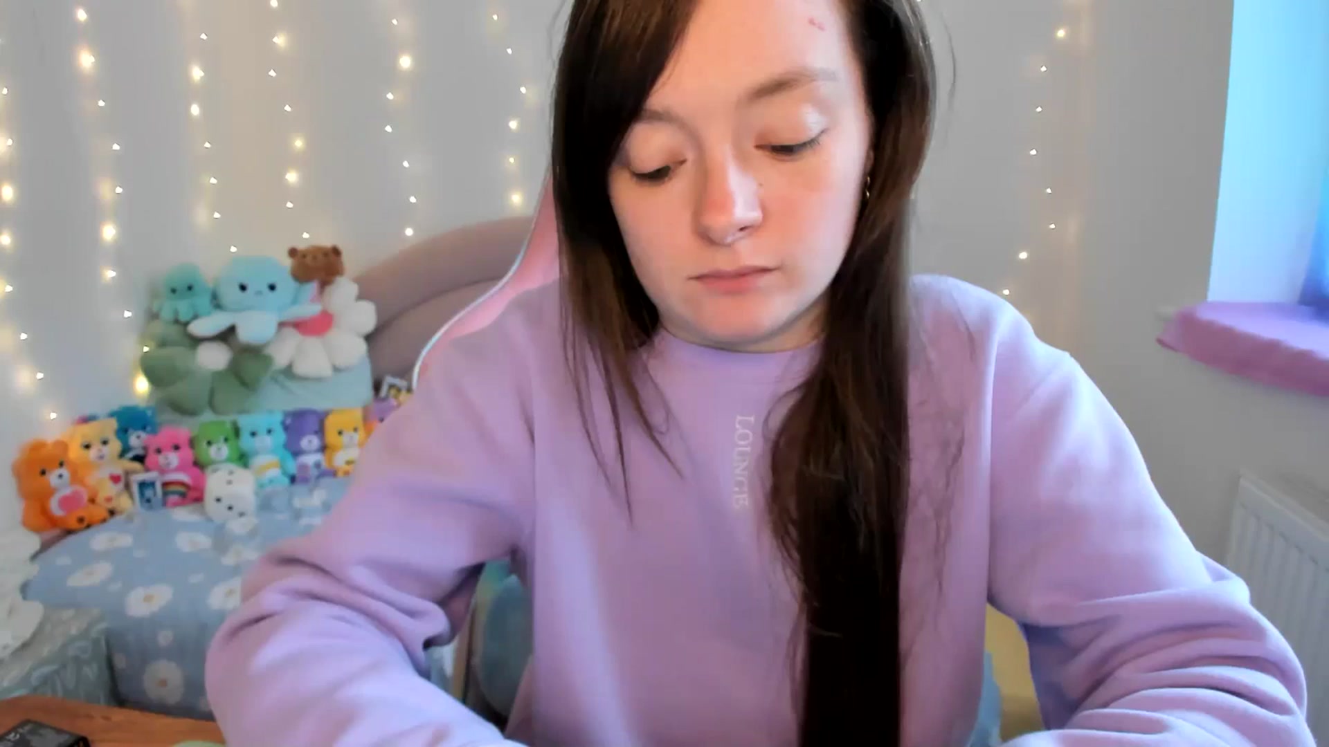 Gallery image thumbnail from JessieBear_'s myfreecams stream on, 10/18/2024, 16:58 image 7 of 20