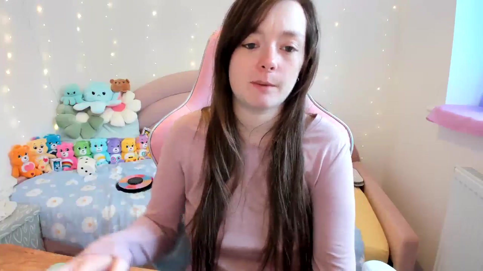 Gallery image thumbnail from JessieBear_'s myfreecams stream on, 10/21/2024, 17:00 image 11 of 20