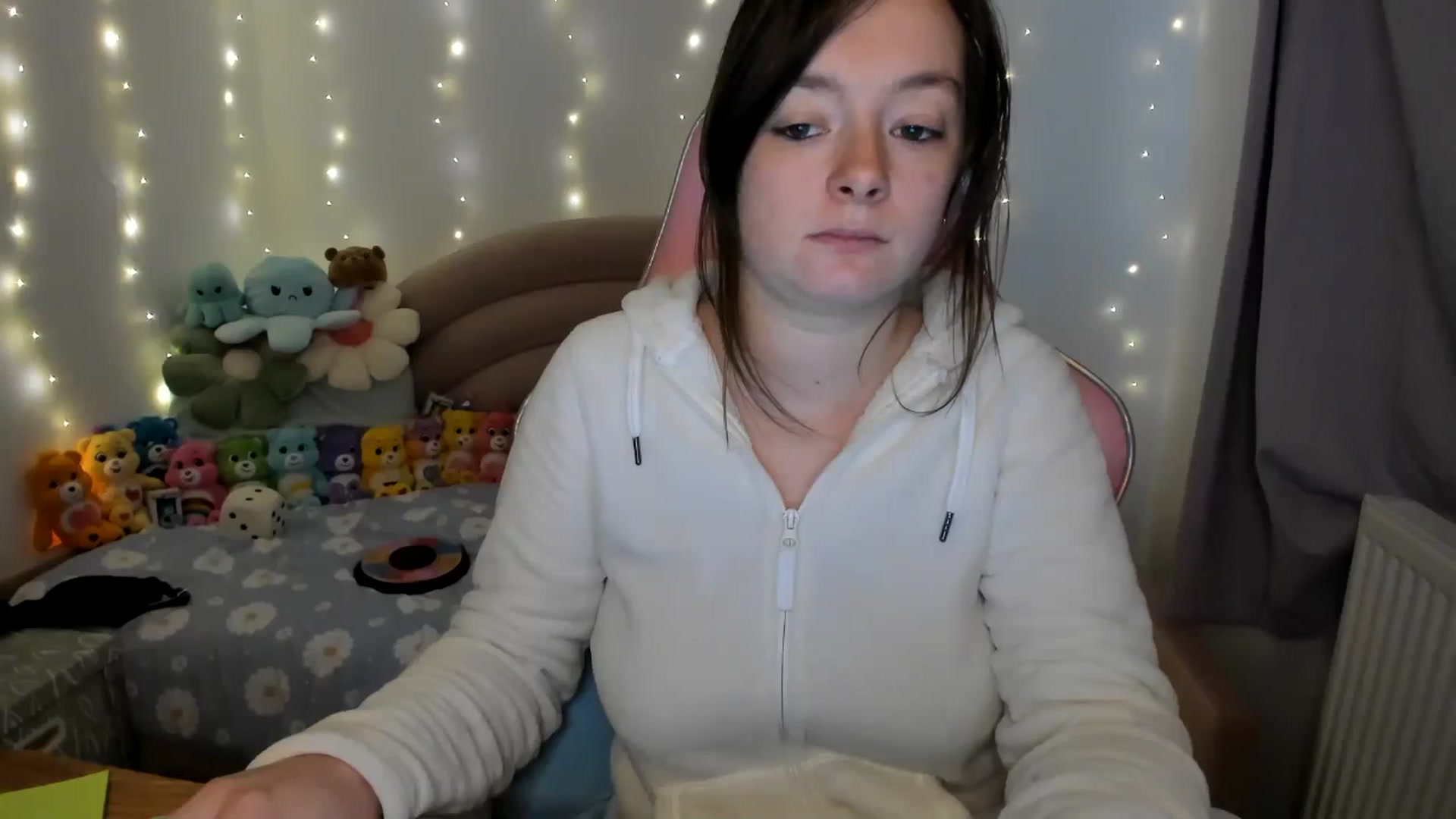 Gallery image thumbnail from JessieBear_'s myfreecams stream on, 10/23/2024, 16:21 image 19 of 20