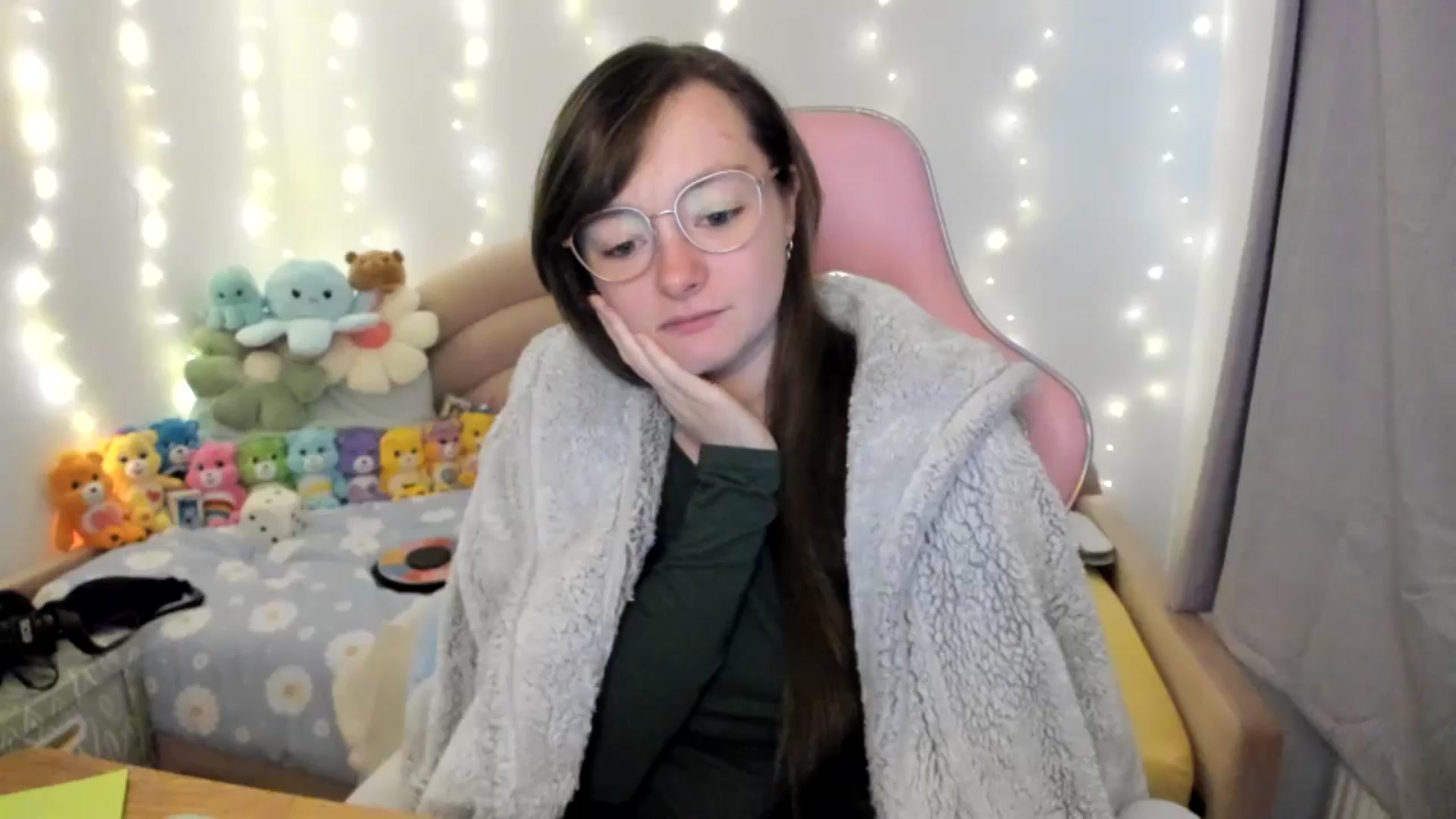 Gallery image thumbnail from JessieBear_'s myfreecams stream on, 10/24/2024, 17:18 image 4 of 20