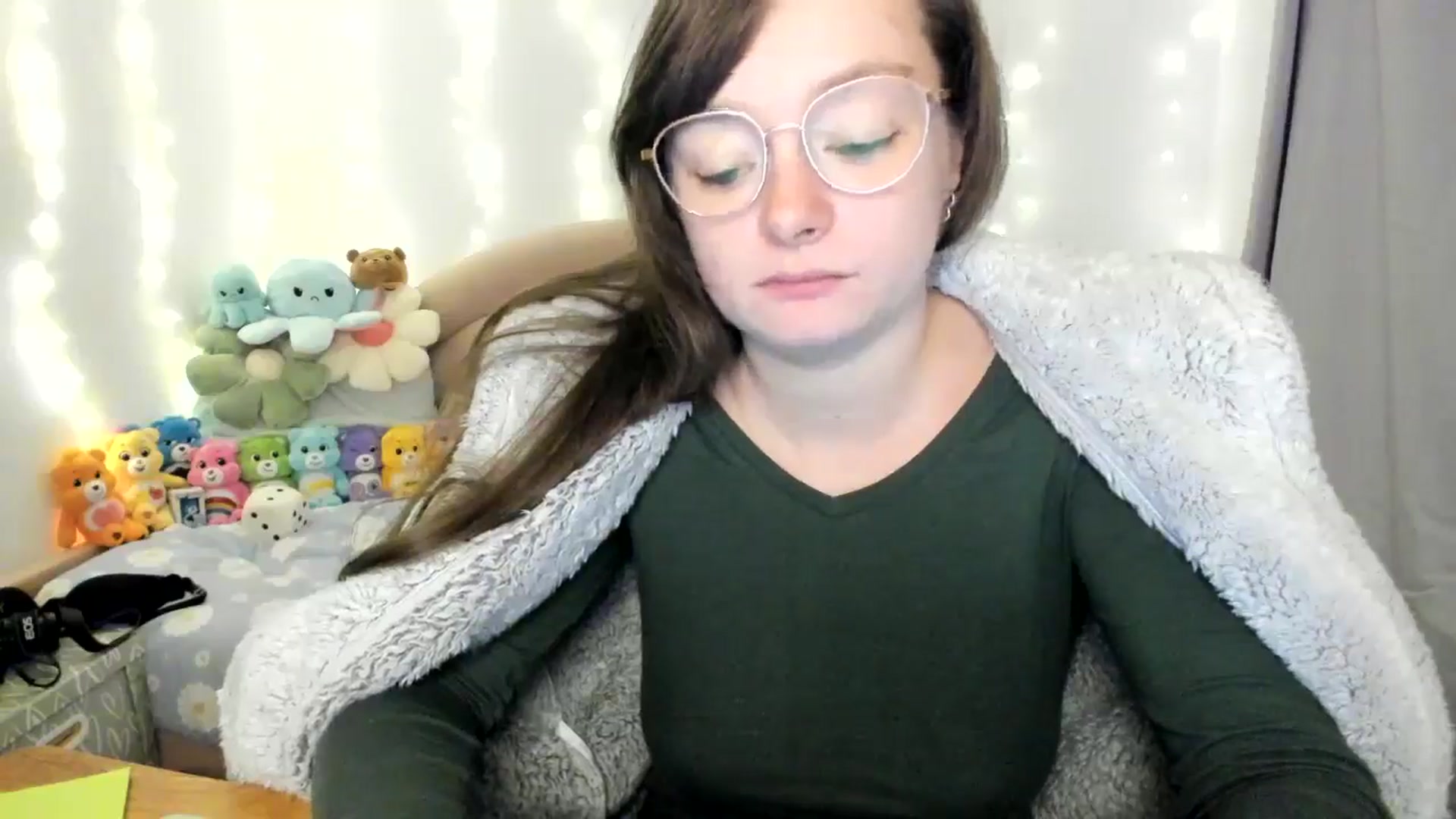 Gallery image thumbnail from JessieBear_'s myfreecams stream on, 10/24/2024, 17:18 image 8 of 20