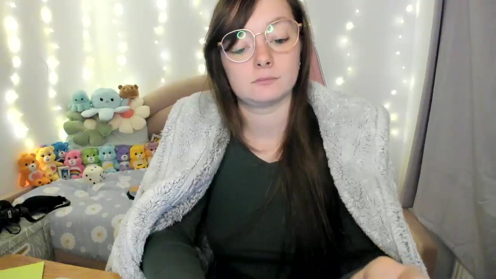 Gallery image thumbnail from JessieBear_'s myfreecams stream on, 10/24/2024, 17:18 image 7 of 20