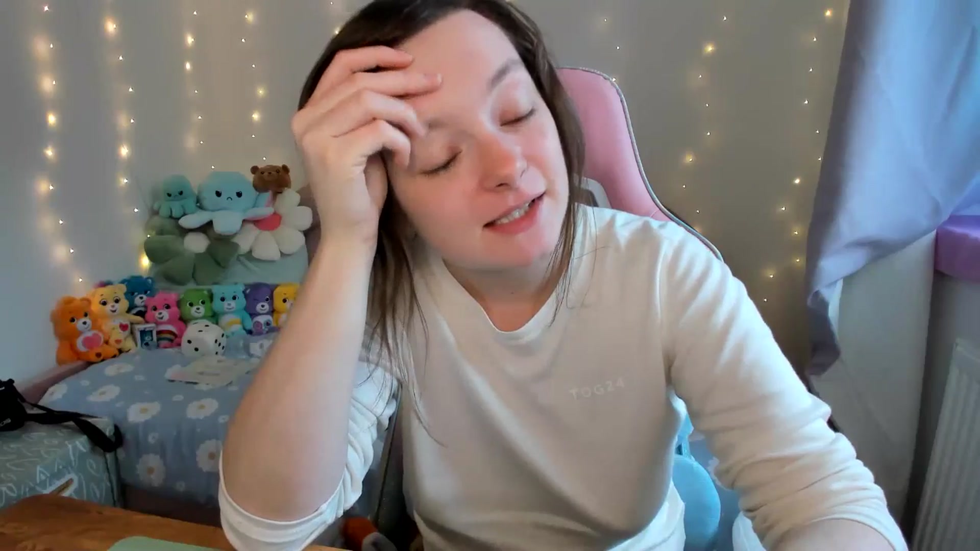 Gallery image thumbnail from JessieBear_'s myfreecams stream on, 10/28/2024, 16:10 image 16 of 20