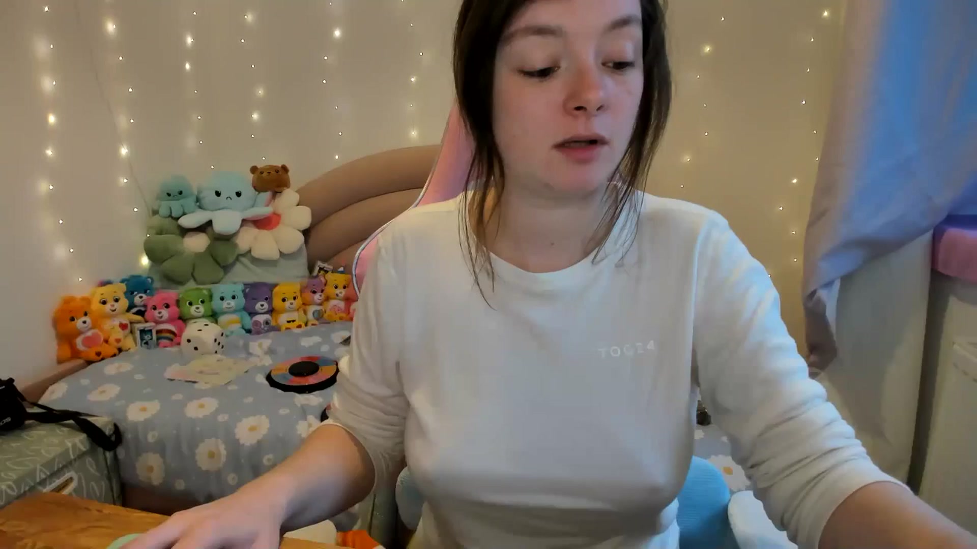 Gallery image thumbnail from JessieBear_'s myfreecams stream on, 10/28/2024, 16:10 image 20 of 20