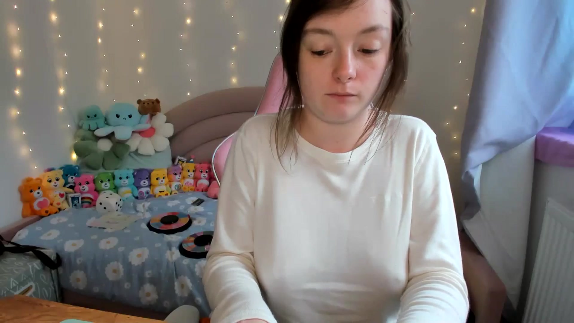 Gallery image thumbnail from JessieBear_'s myfreecams stream on, 10/28/2024, 16:10 image 2 of 20