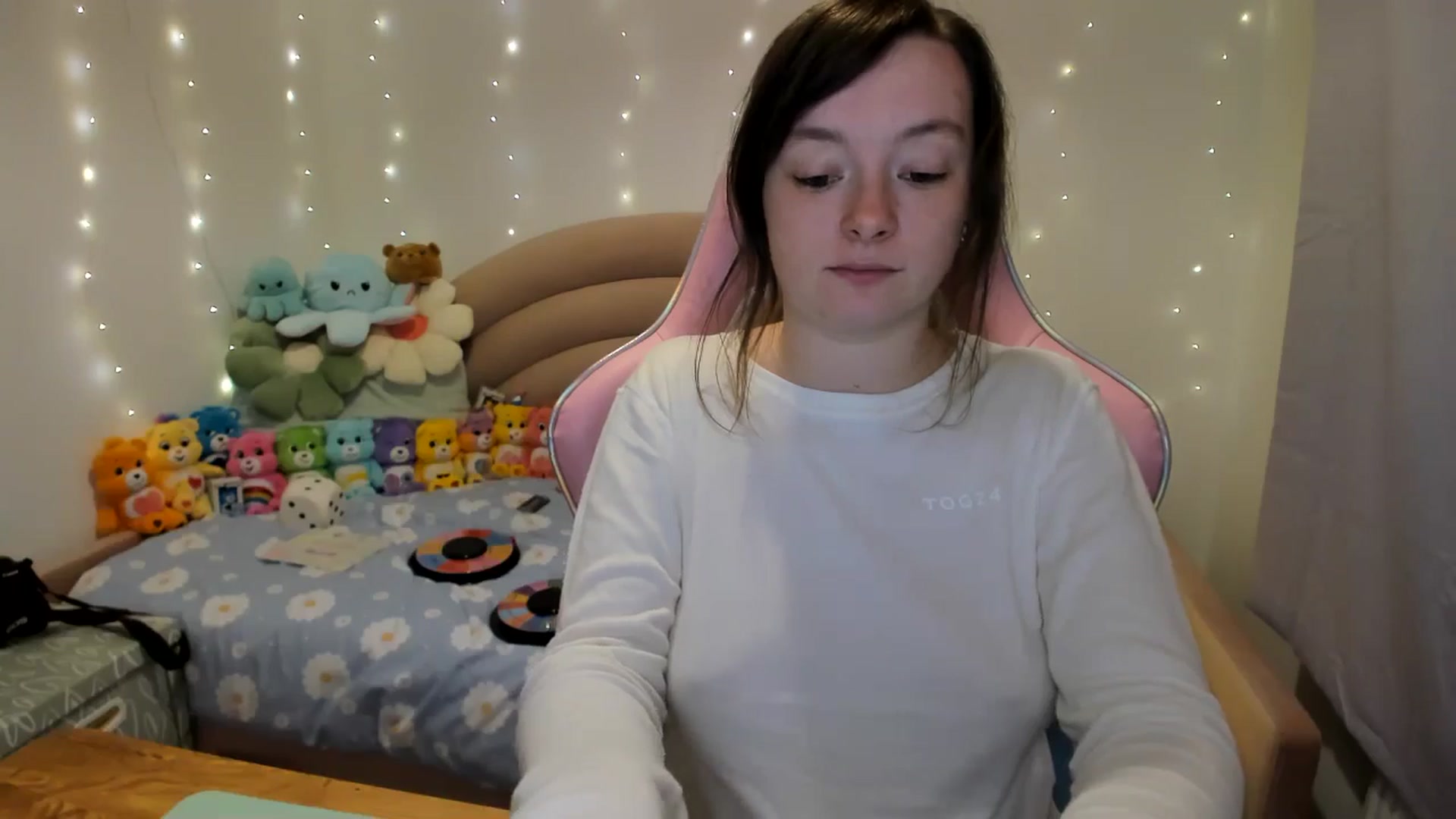Gallery image thumbnail from JessieBear_'s myfreecams stream on, 10/28/2024, 16:41 image 14 of 20