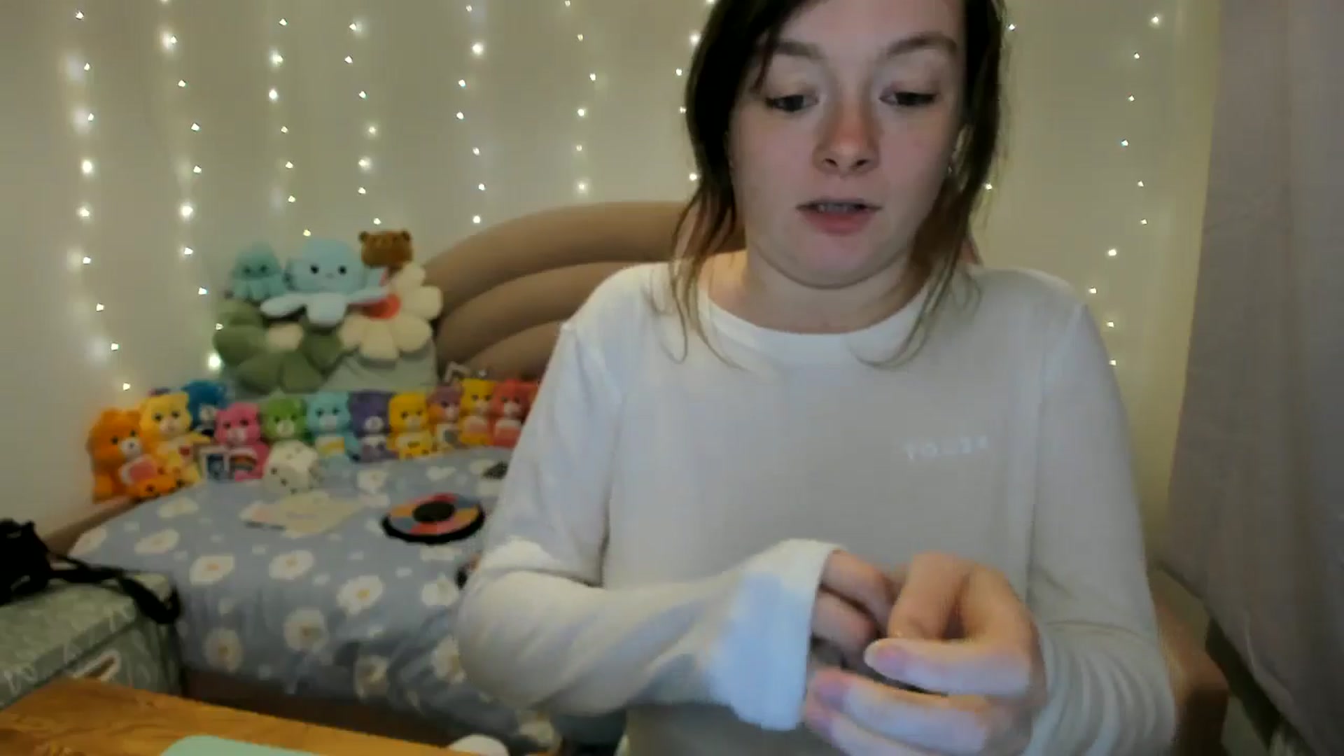 Gallery image thumbnail from JessieBear_'s myfreecams stream on, 10/28/2024, 16:41 image 7 of 20