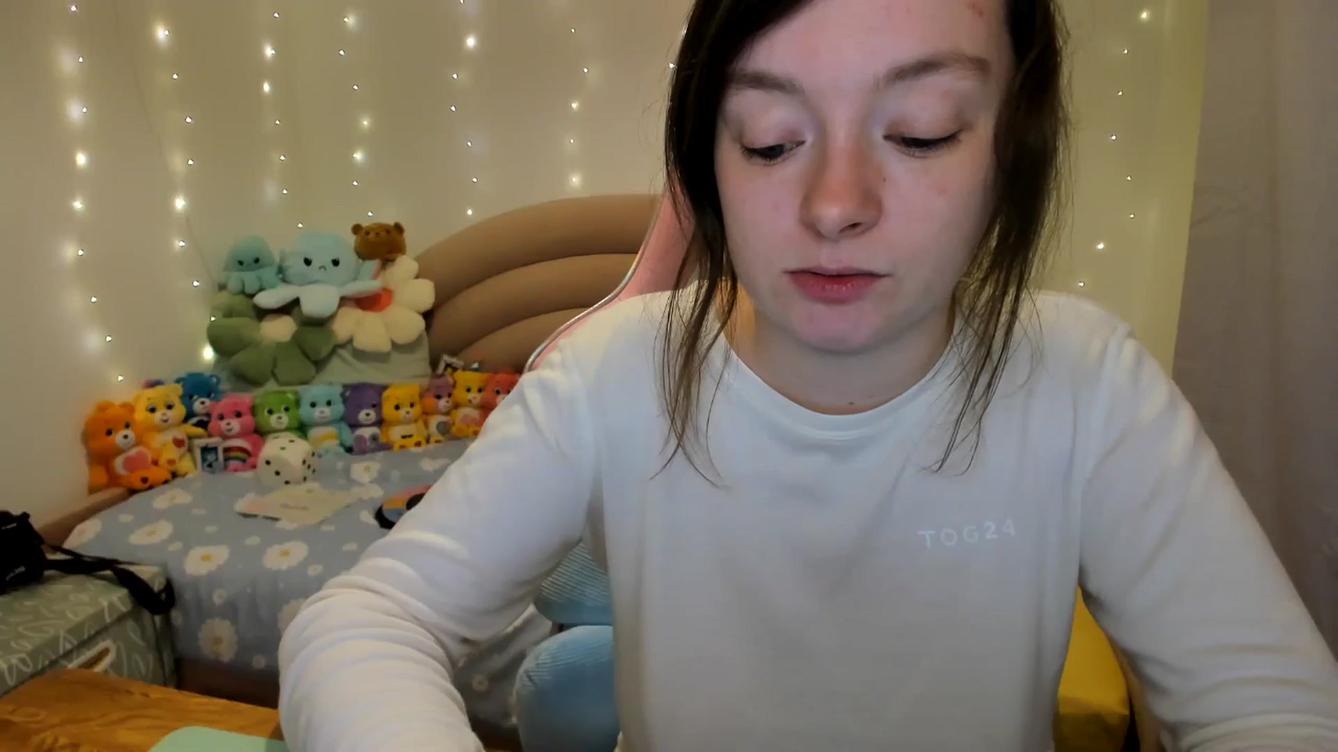 Gallery image thumbnail from JessieBear_'s myfreecams stream on, 10/28/2024, 16:41 image 17 of 20