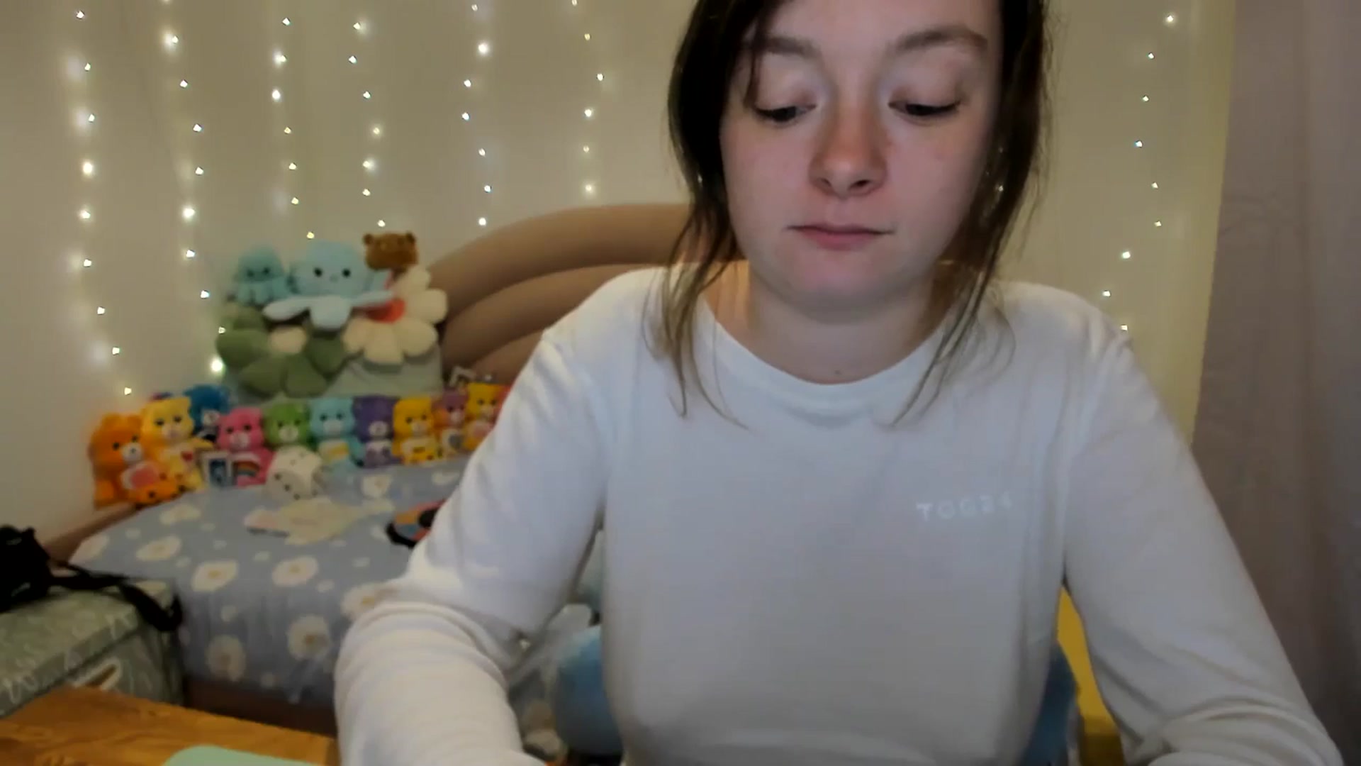 Gallery image thumbnail from JessieBear_'s myfreecams stream on, 10/28/2024, 16:41 image 8 of 20