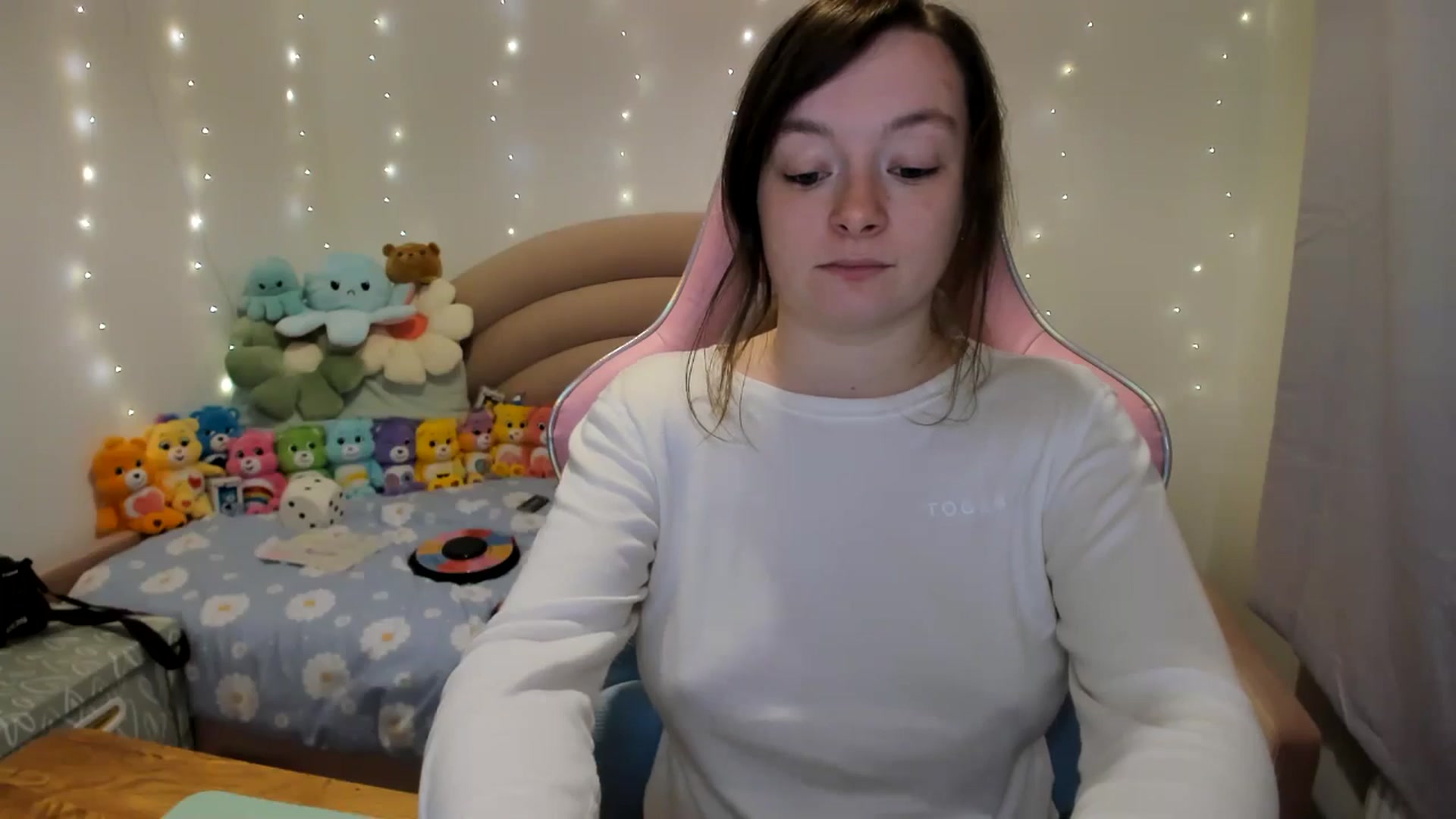 Gallery image thumbnail from JessieBear_'s myfreecams stream on, 10/28/2024, 16:41 image 13 of 20