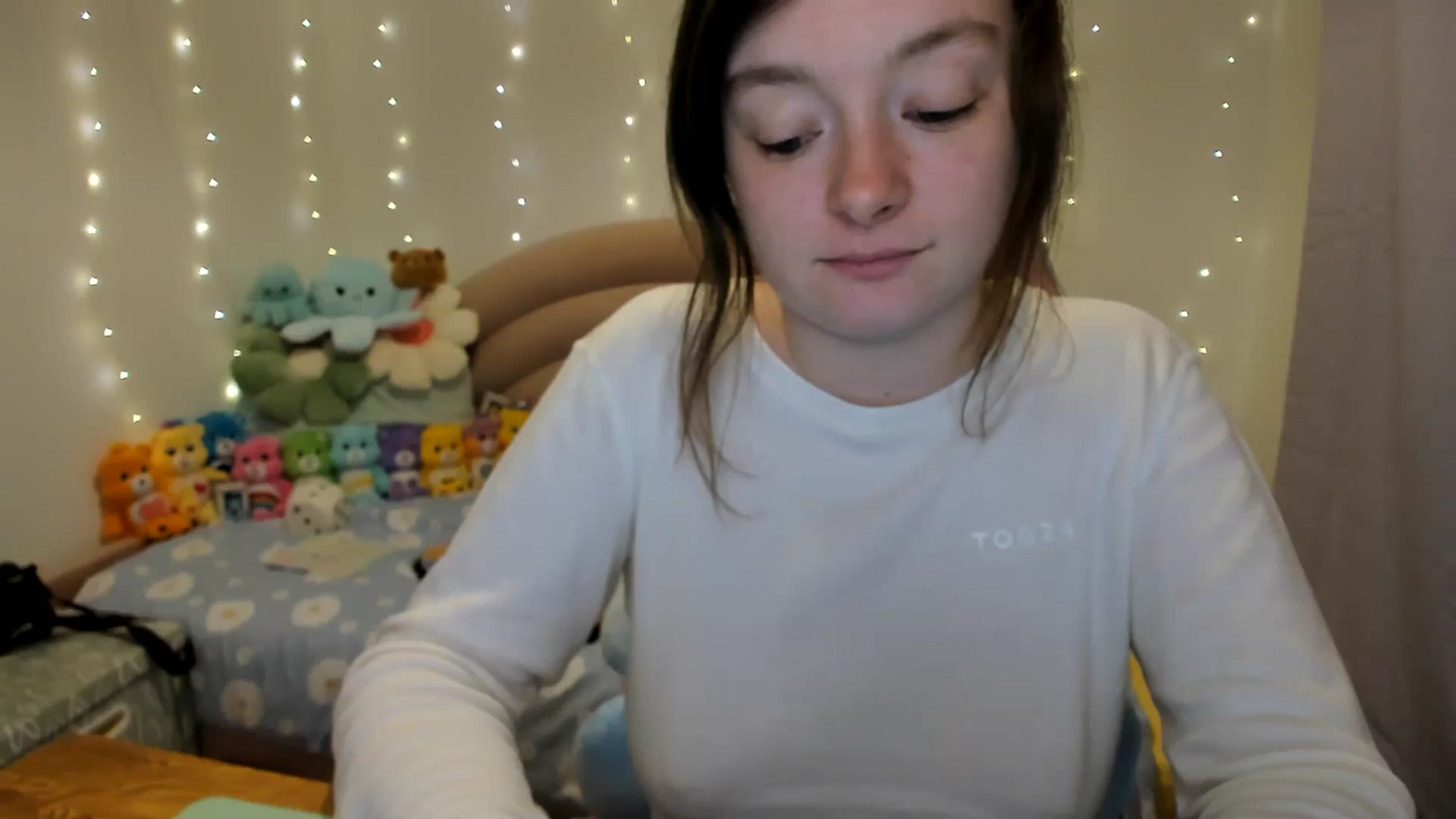 Gallery image thumbnail from JessieBear_'s myfreecams stream on, 10/28/2024, 16:41 image 10 of 20