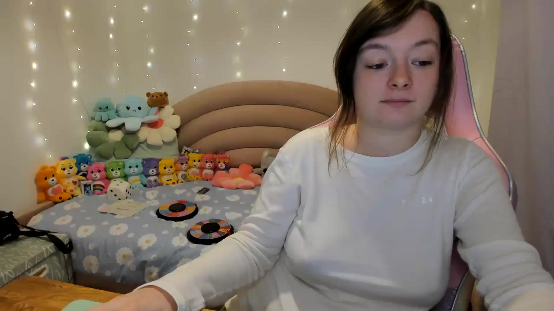 Gallery image thumbnail from JessieBear_'s myfreecams stream on, 10/28/2024, 17:02 image 17 of 20