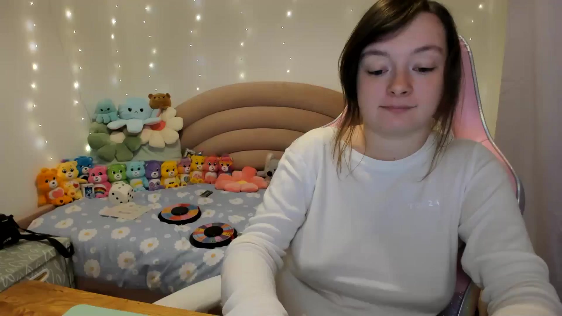 Gallery image thumbnail from JessieBear_'s myfreecams stream on, 10/28/2024, 17:02 image 18 of 20