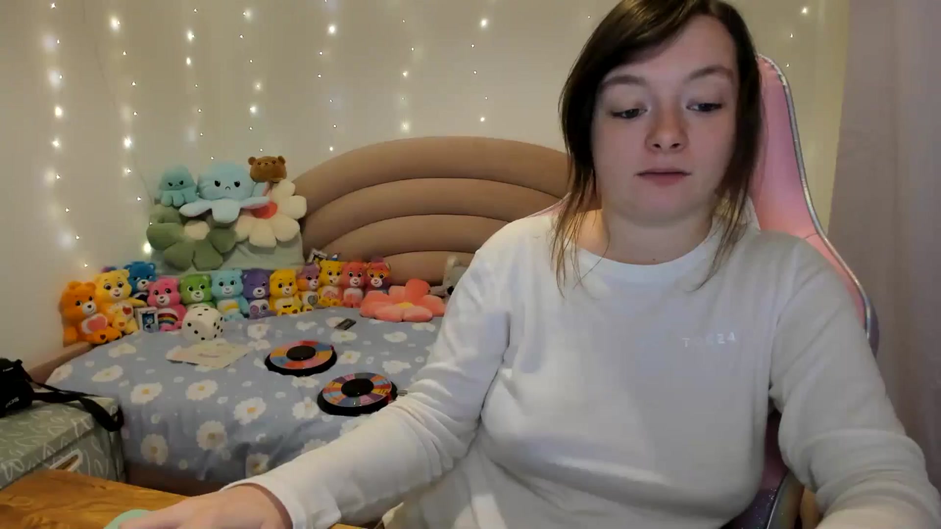 Gallery image thumbnail from JessieBear_'s myfreecams stream on, 10/28/2024, 17:02 image 13 of 20