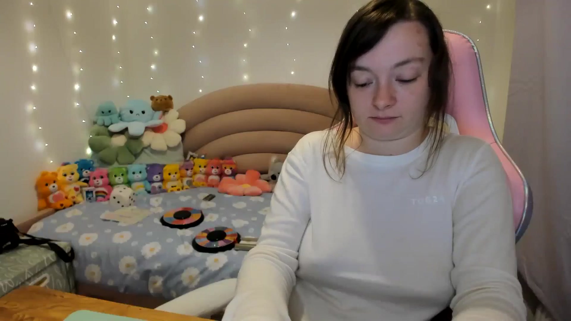 Gallery image thumbnail from JessieBear_'s myfreecams stream on, 10/28/2024, 17:02 image 10 of 20