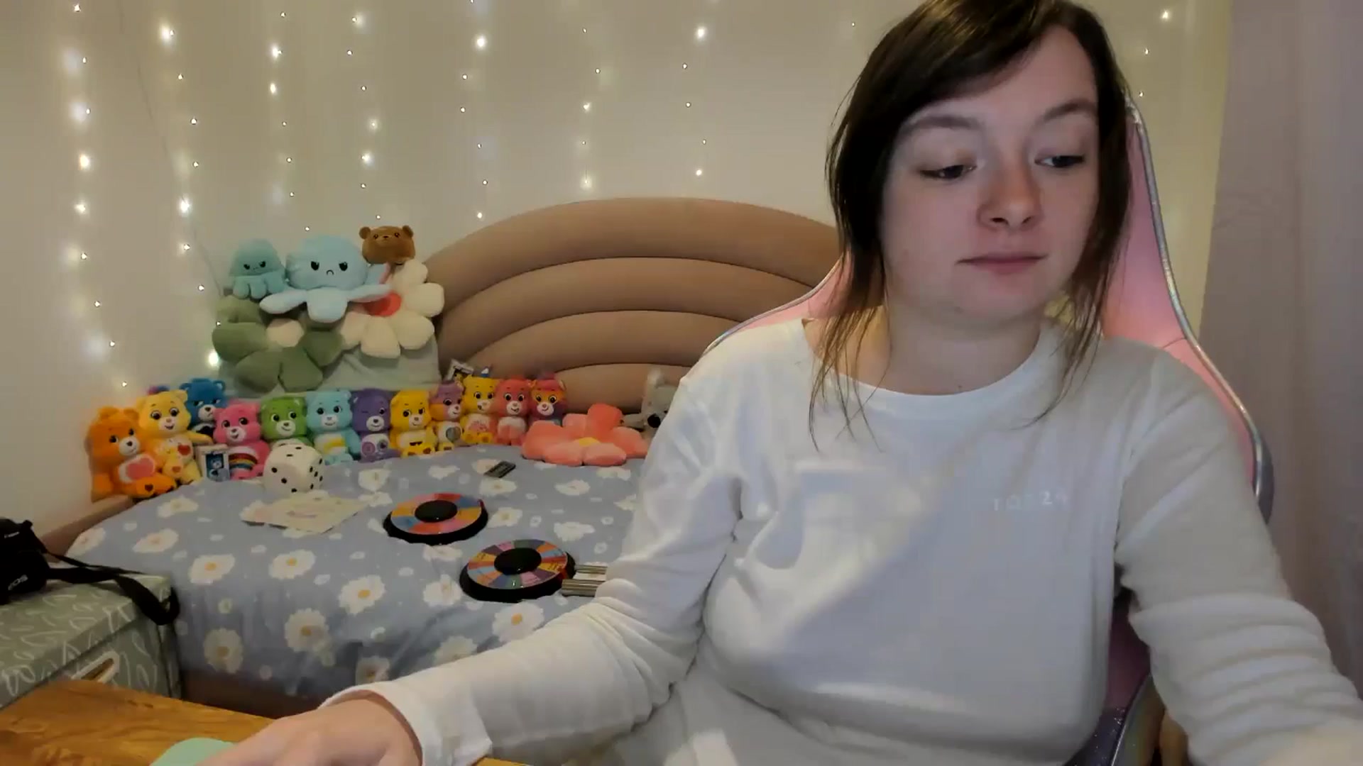 Gallery image thumbnail from JessieBear_'s myfreecams stream on, 10/28/2024, 17:02 image 14 of 20