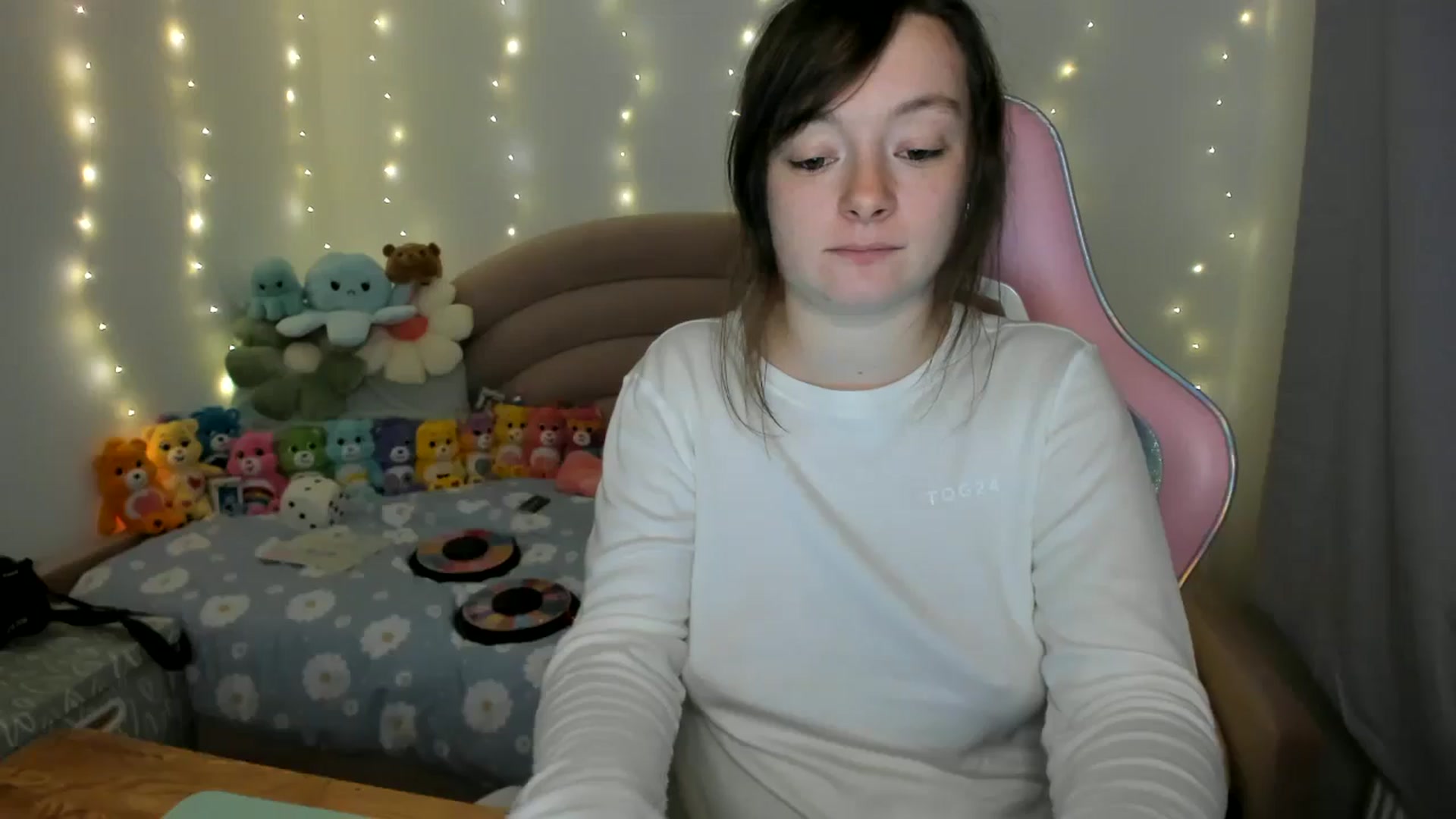 Gallery image thumbnail from JessieBear_'s myfreecams stream on, 10/28/2024, 18:14 image 11 of 20