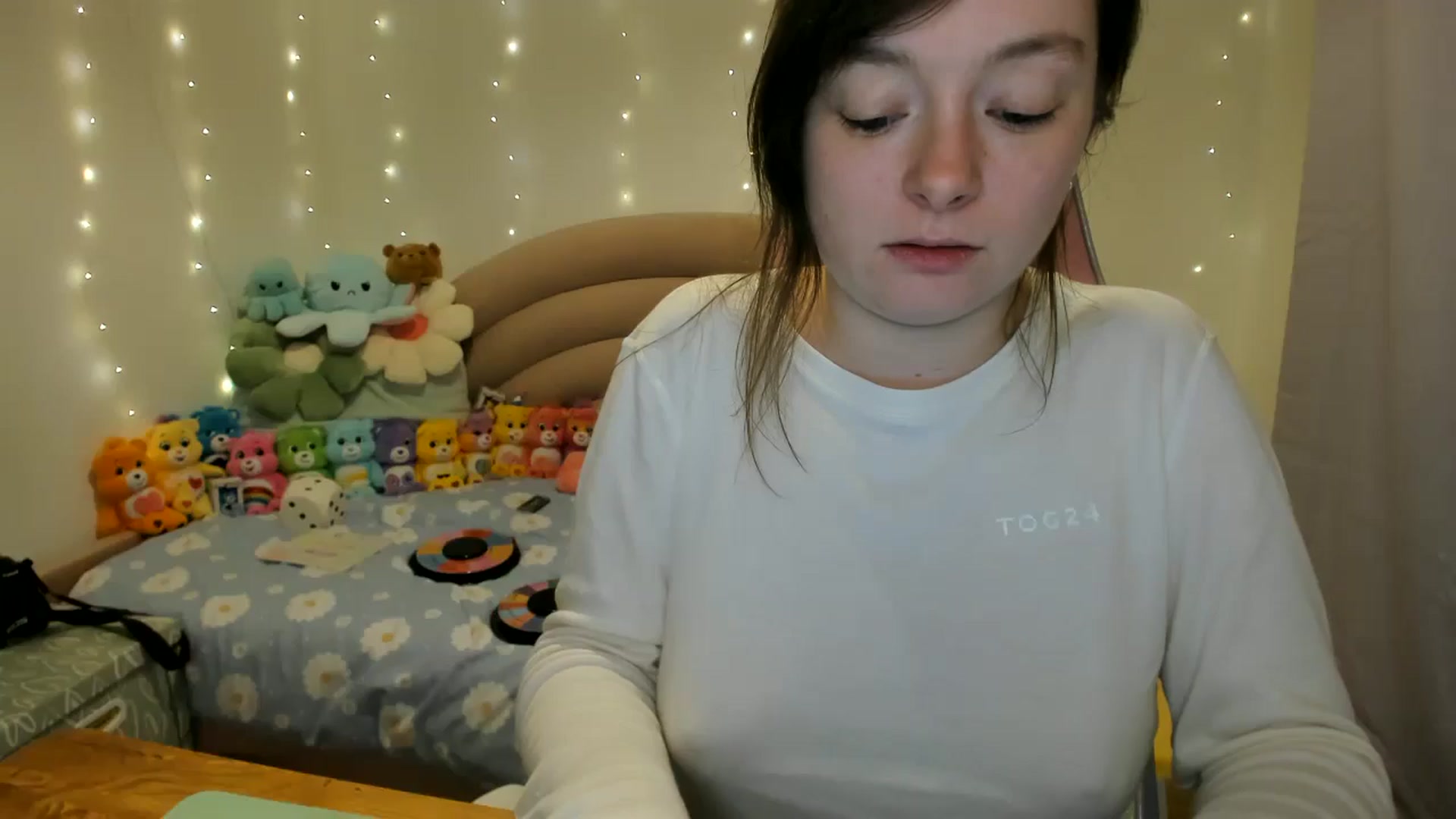 Gallery image thumbnail from JessieBear_'s myfreecams stream on, 10/28/2024, 18:14 image 1 of 20