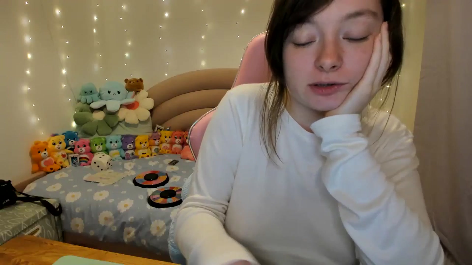 Gallery image thumbnail from JessieBear_'s myfreecams stream on, 10/28/2024, 18:14 image 4 of 20