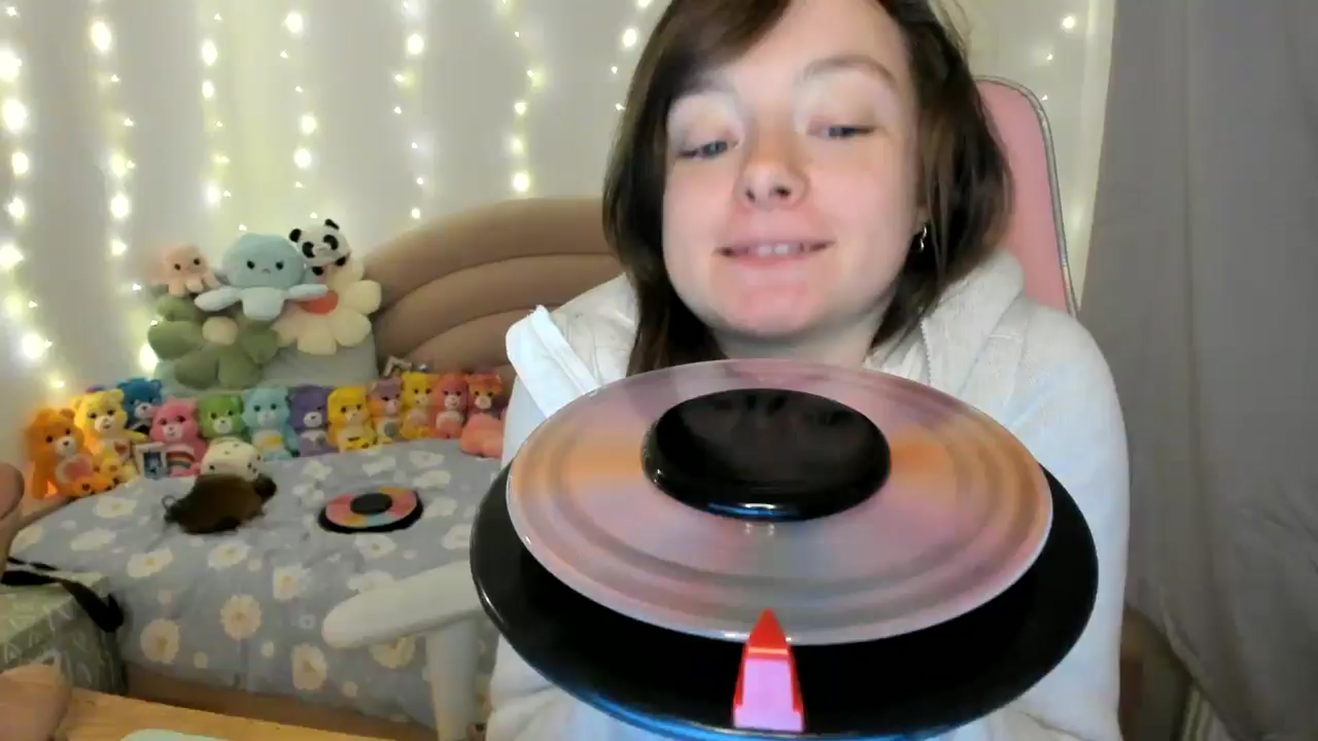 Gallery image thumbnail from JessieBear_'s myfreecams stream on, 10/29/2024, 18:03 image 18 of 20