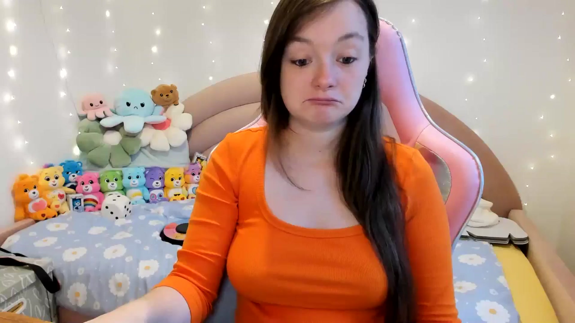 Gallery image thumbnail from JessieBear_'s myfreecams stream on, 10/31/2024, 15:52 image 8 of 20