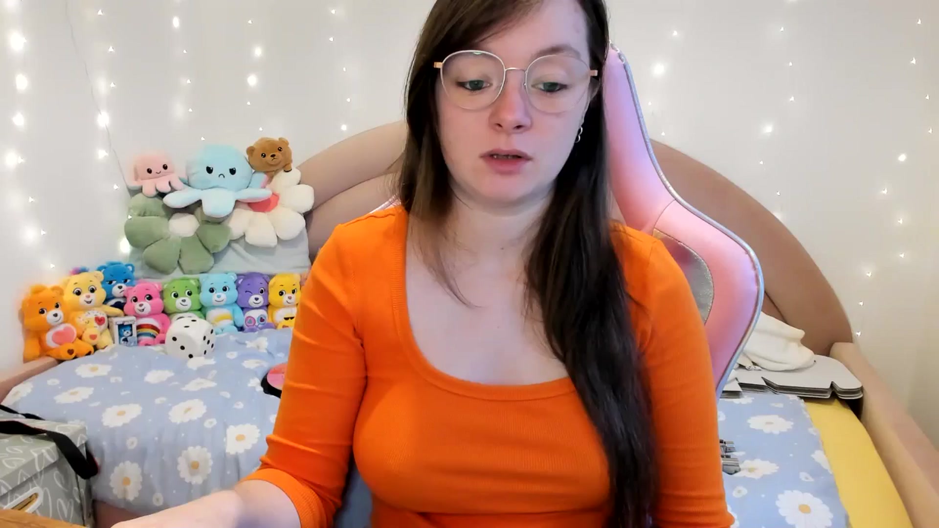 Gallery image thumbnail from JessieBear_'s myfreecams stream on, 10/31/2024, 15:52 image 16 of 20