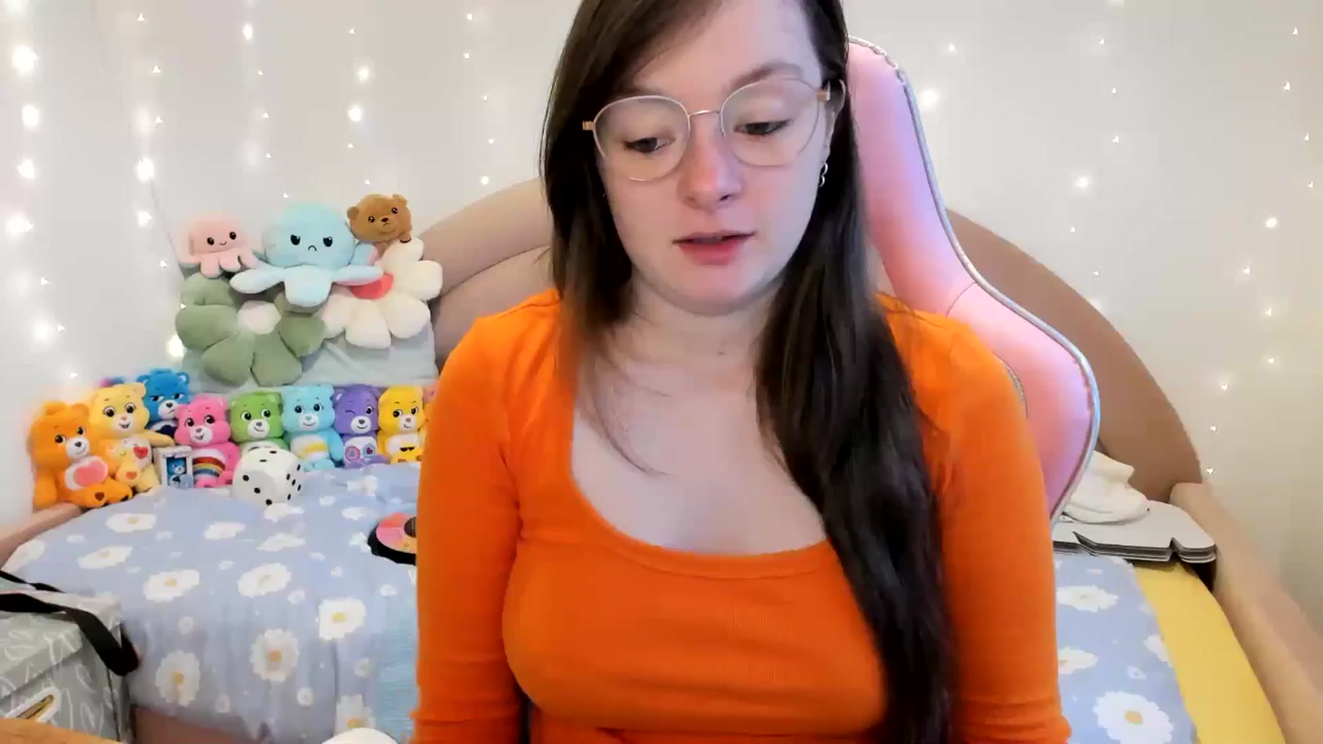 Gallery image thumbnail from JessieBear_'s myfreecams stream on, 10/31/2024, 15:52 image 14 of 20
