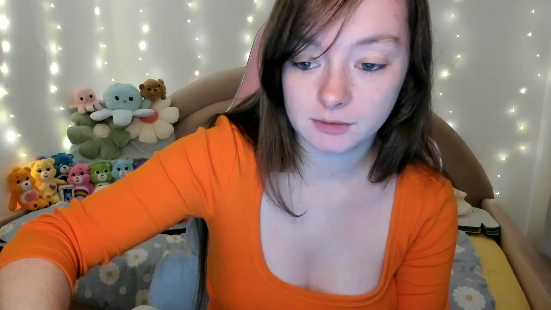 Gallery image thumbnail from JessieBear_'s myfreecams stream on, 10/31/2024, 18:13 image 13 of 20