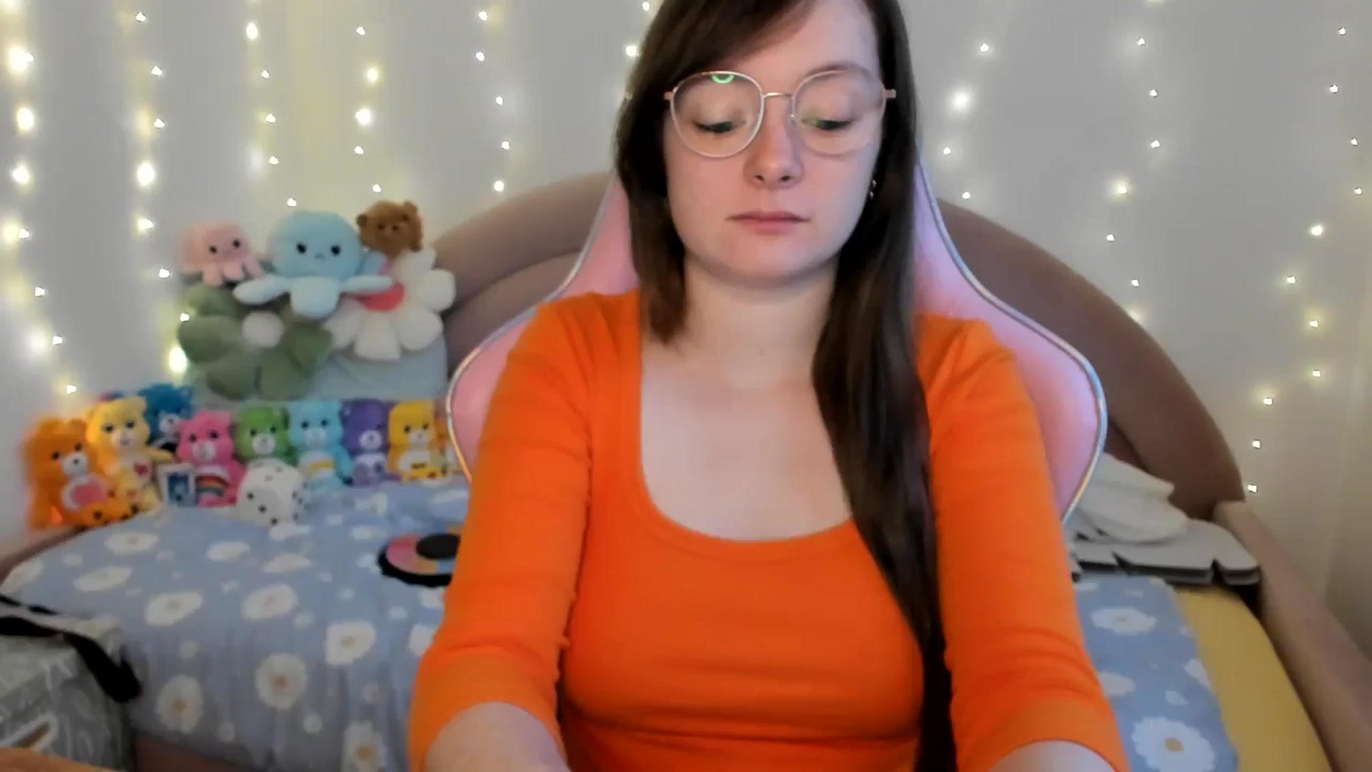Gallery image thumbnail from JessieBear_'s myfreecams stream on, 10/31/2024, 18:13 image 1 of 20