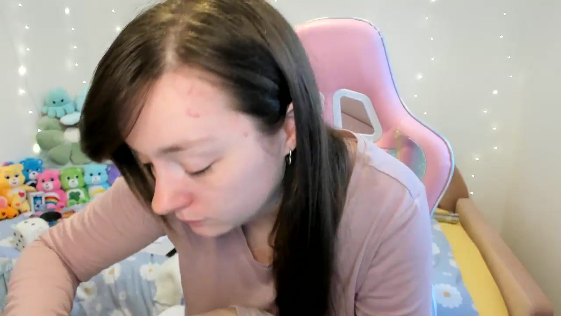 Gallery image thumbnail from JessieBear_'s myfreecams stream on, 11/07/2024, 18:18 image 2 of 20