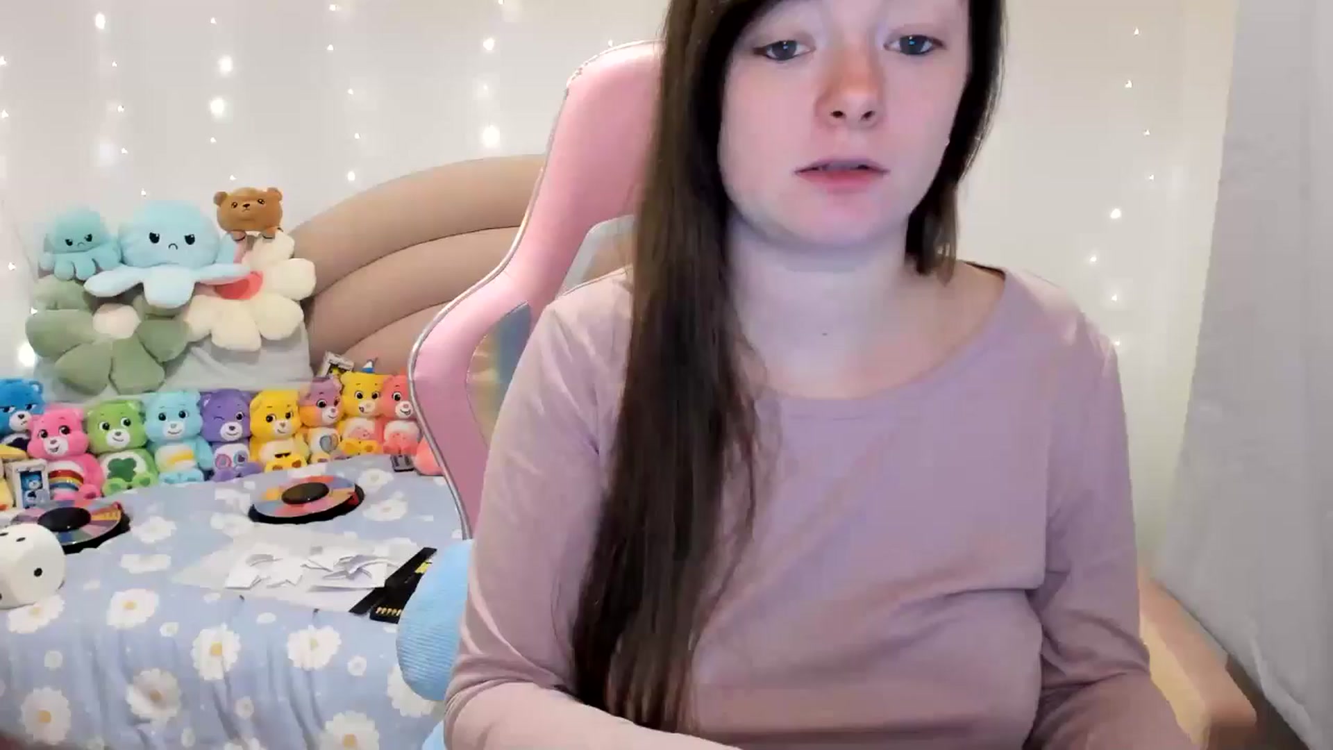 Gallery image thumbnail from JessieBear_'s myfreecams stream on, 11/07/2024, 18:18 image 12 of 20