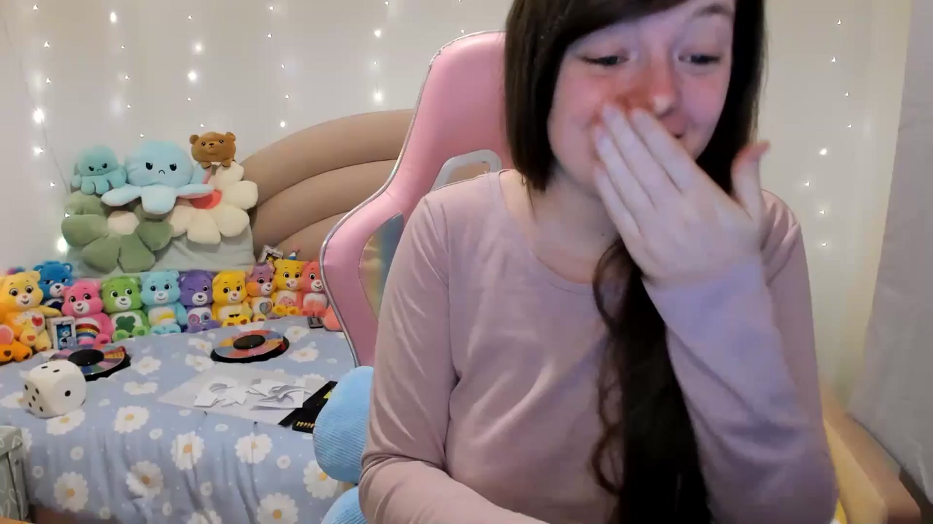 Gallery image thumbnail from JessieBear_'s myfreecams stream on, 11/07/2024, 18:18 image 10 of 20