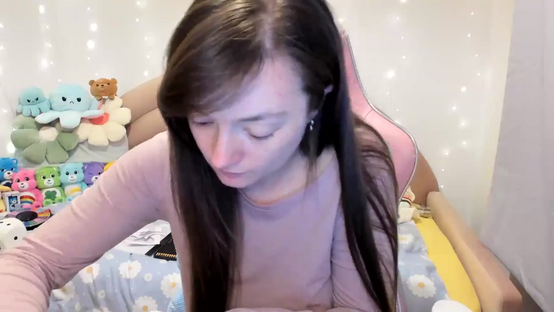 Gallery image thumbnail from JessieBear_'s myfreecams stream on, 11/07/2024, 18:18 image 14 of 20