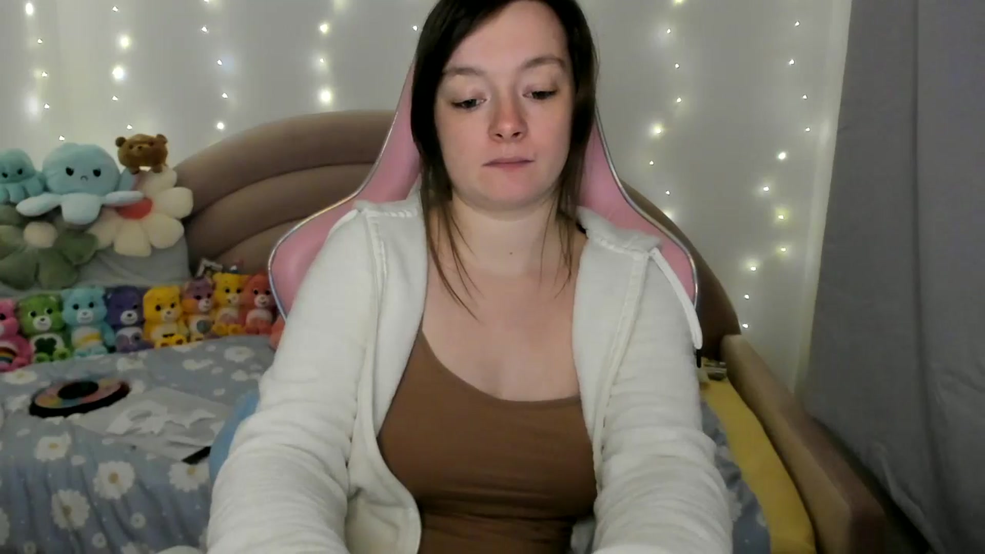 Gallery image thumbnail from JessieBear_'s myfreecams stream on, 11/08/2024, 17:59 image 20 of 20