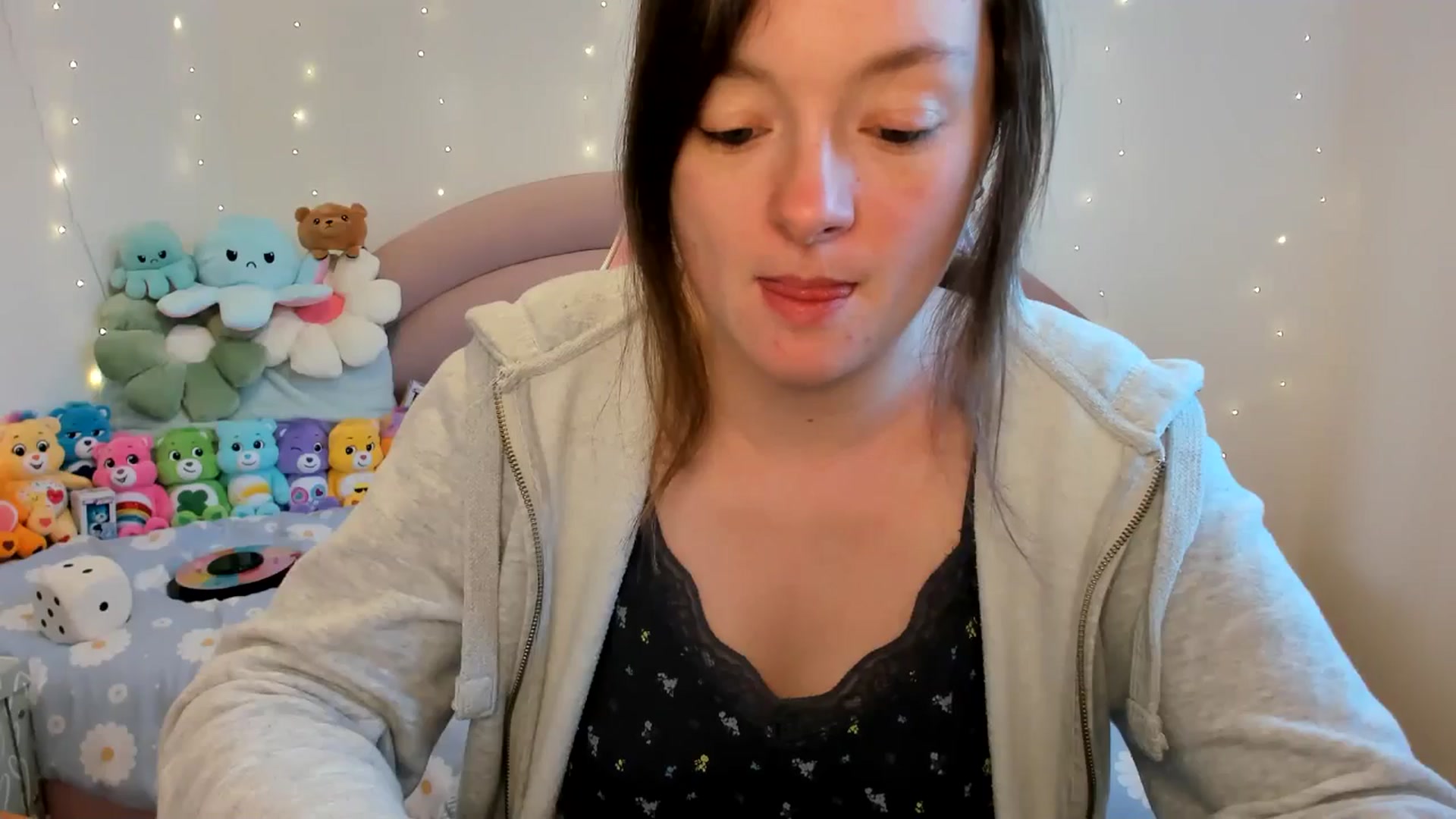Gallery image thumbnail from JessieBear_'s myfreecams stream on, 11/11/2024, 16:24 image 2 of 20
