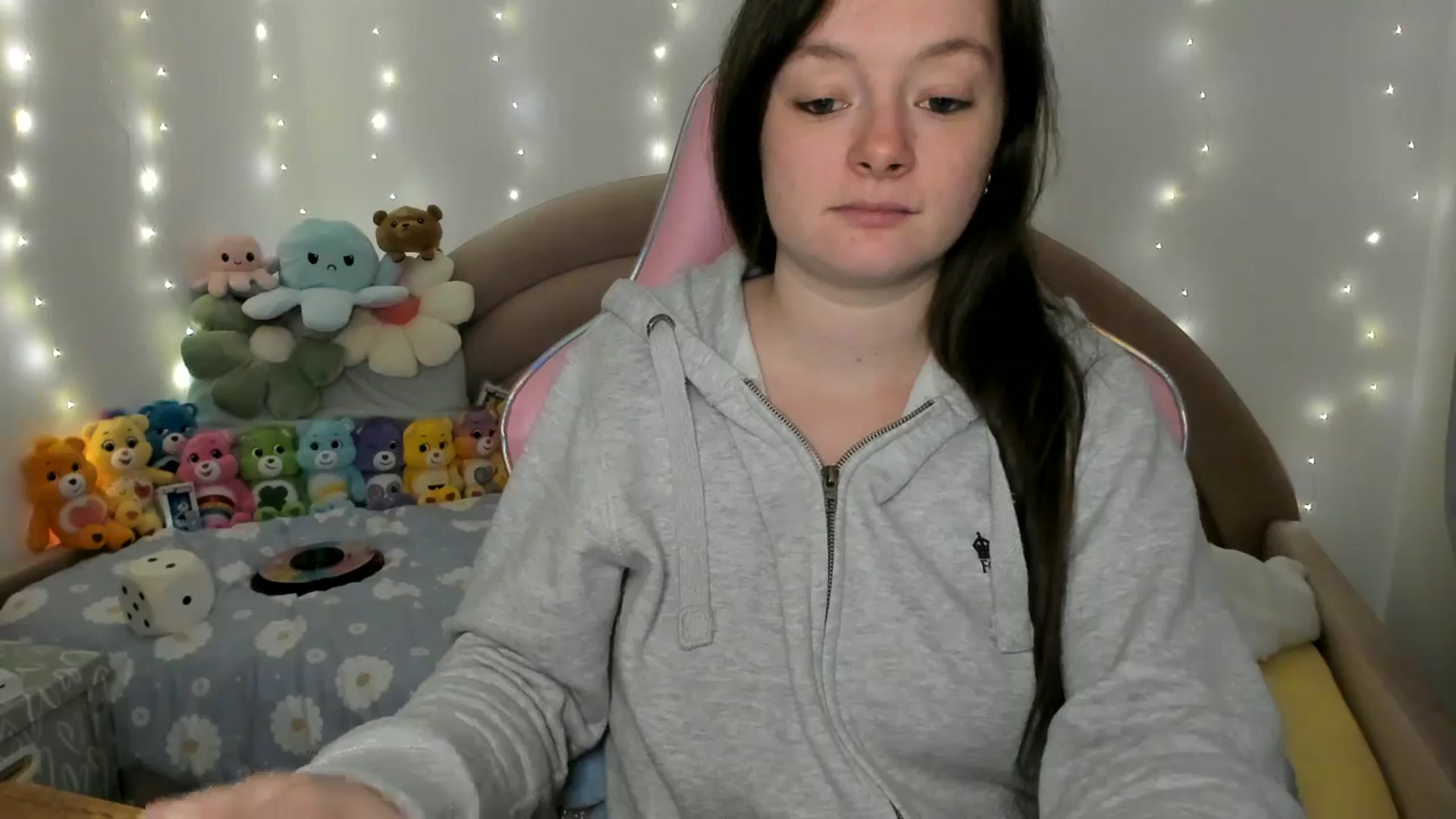 Gallery image thumbnail from JessieBear_'s myfreecams stream on, 11/14/2024, 18:05 image 15 of 20