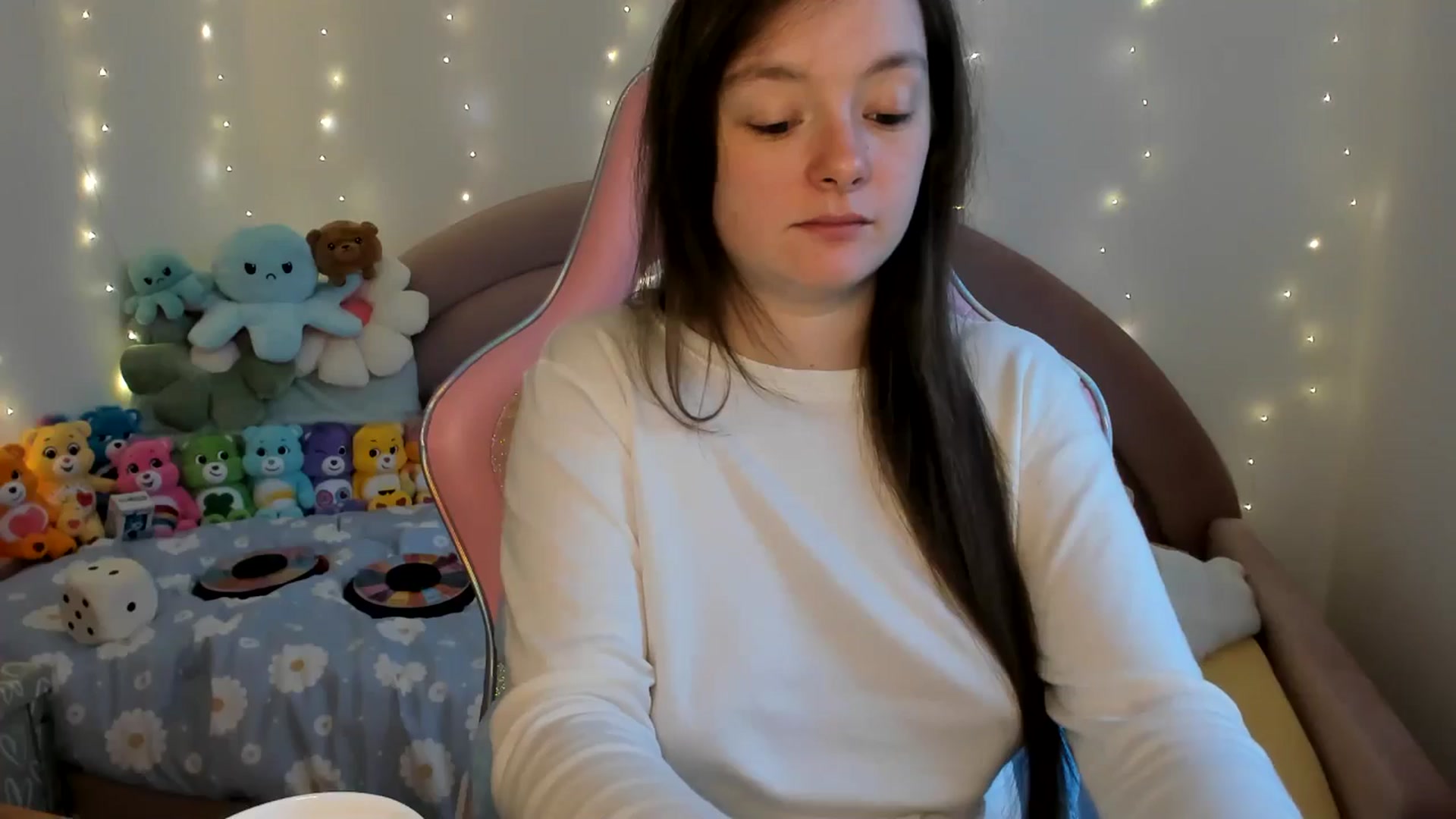 Gallery image thumbnail from JessieBear_'s myfreecams stream on, 11/18/2024, 16:48 image 3 of 20