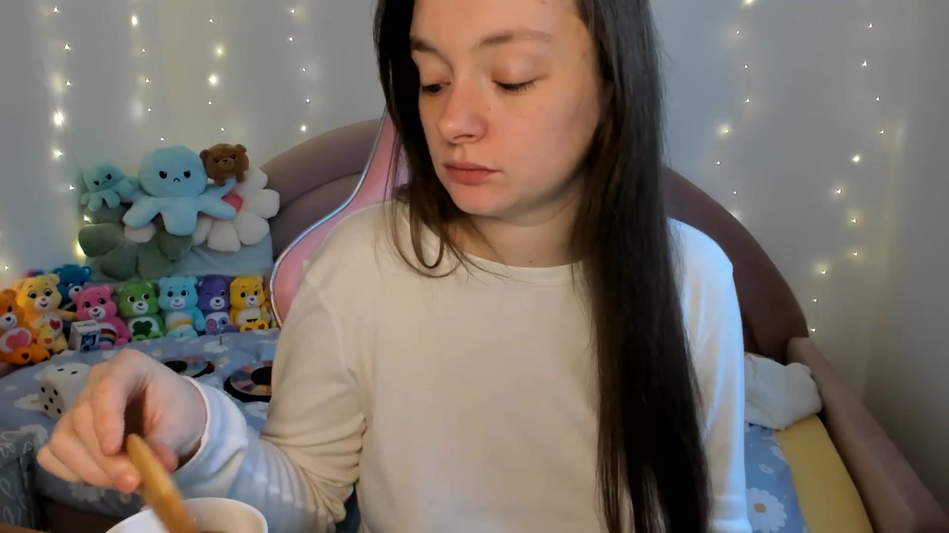 Gallery image thumbnail from JessieBear_'s myfreecams stream on, 11/18/2024, 16:48 image 2 of 20