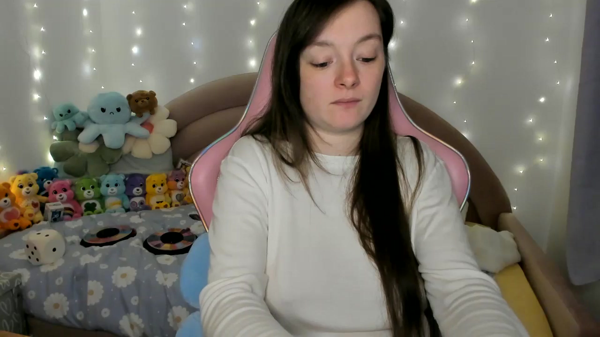 Gallery image thumbnail from JessieBear_'s myfreecams stream on, 11/18/2024, 16:48 image 20 of 20